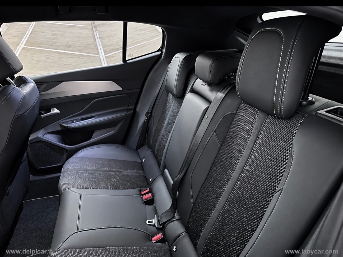 408 Plug-in Hybrid 225 e-EAT8 GT - immagine 10