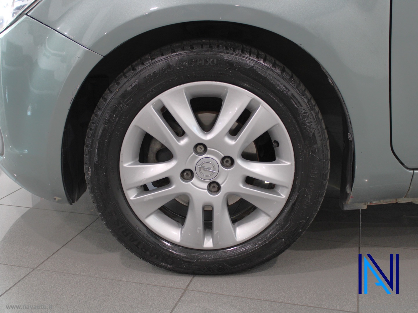 Agila 1.2 94 CV Enjoy - immagine 10