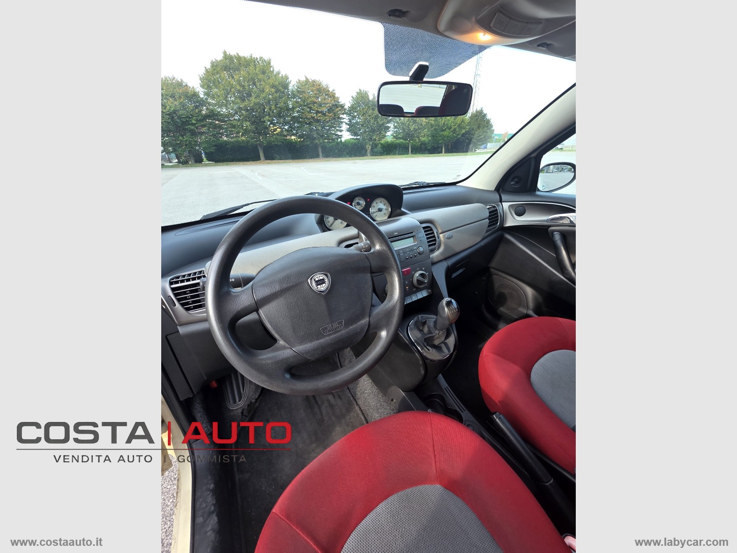 Ypsilon 1.3 Multijet 69CV *NEOPATENTATI* - immagine 10