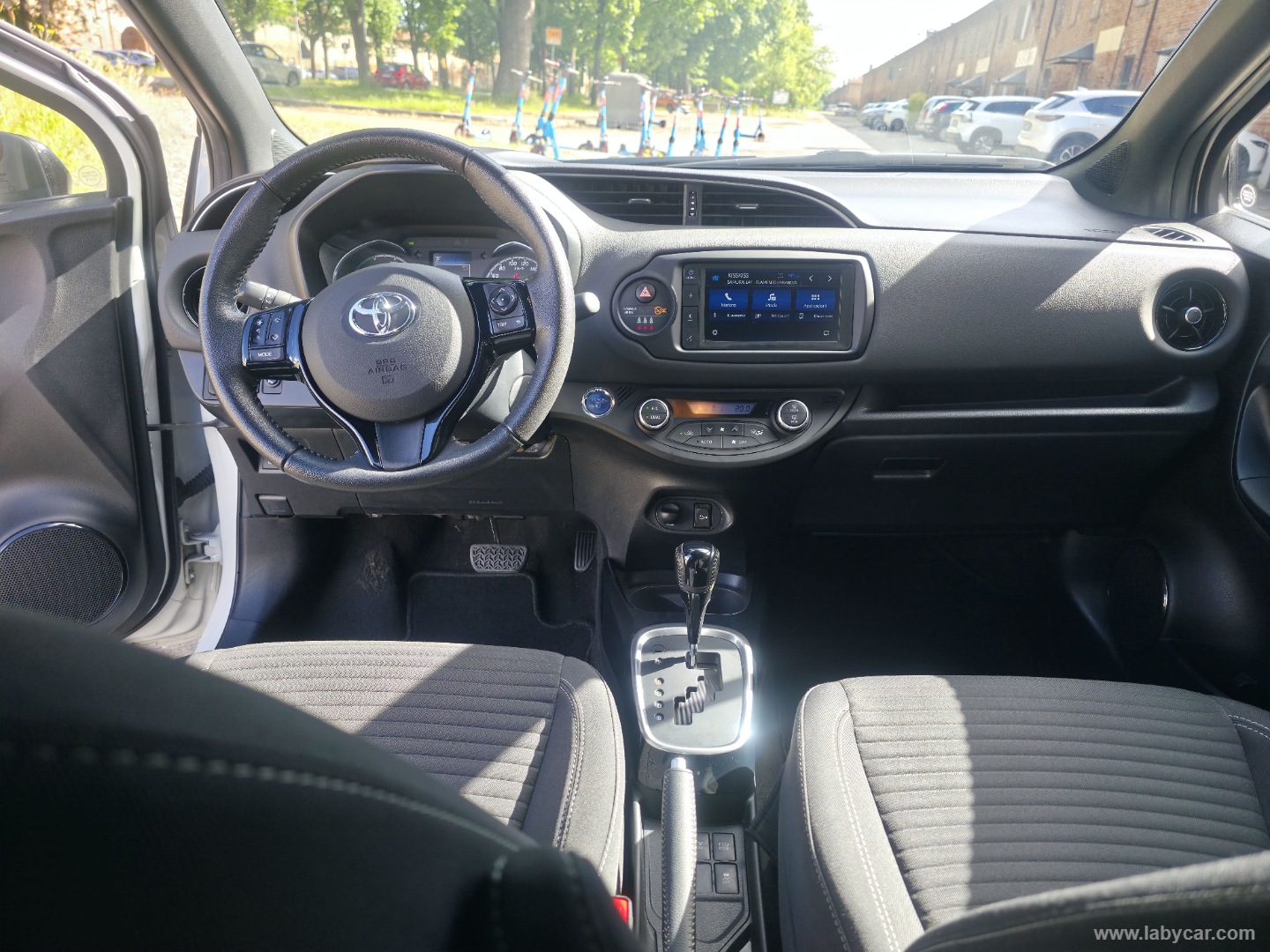 Yaris 1.5 Hybrid 5p. Y20 Bitone GARANZIA CASA MADRE - immagine 10