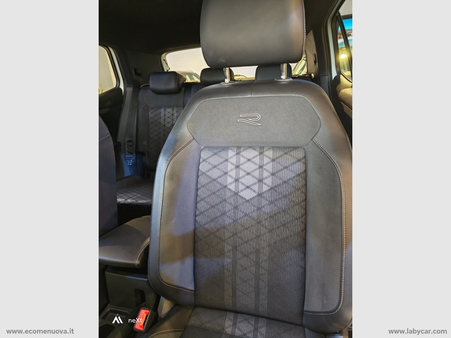 T-Cross 1.0 TSI 115 CV R-Line Plus - immagine 10