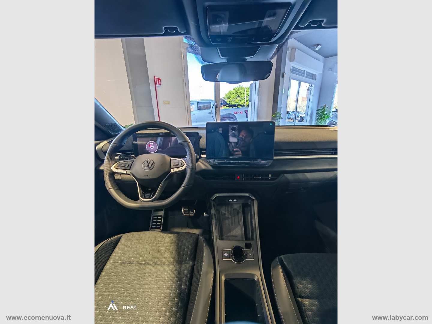 T-Roc 1.5 eTSI ACT 150 CV DSG R-Line - immagine 10