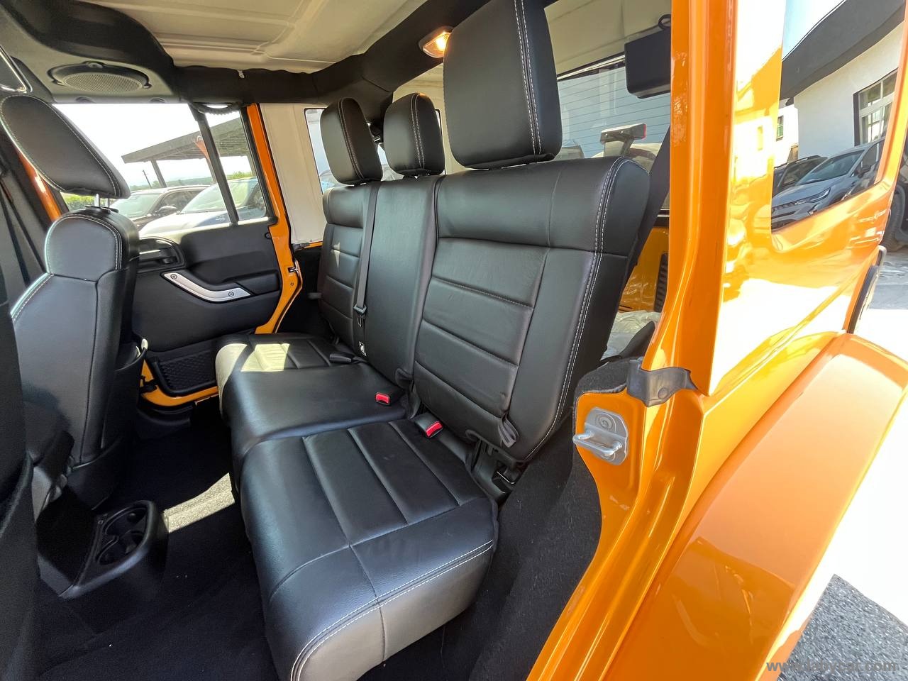 Wrangler Unlimited 3.6 V6 Sahara Auto - immagine 10