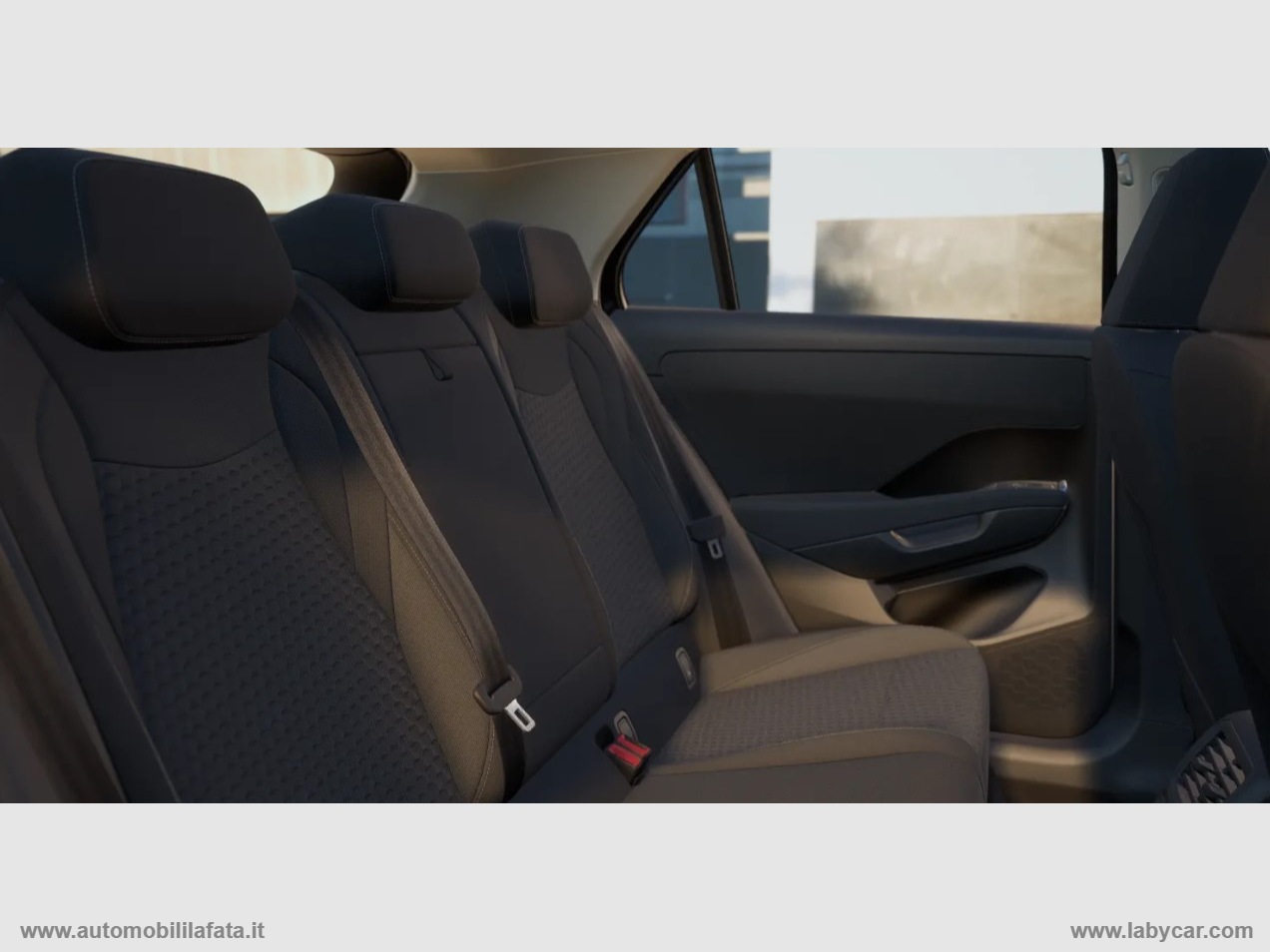 T-Roc 1.5 eTSI ACT 150 CV DSG Life KM 0 - immagine 10