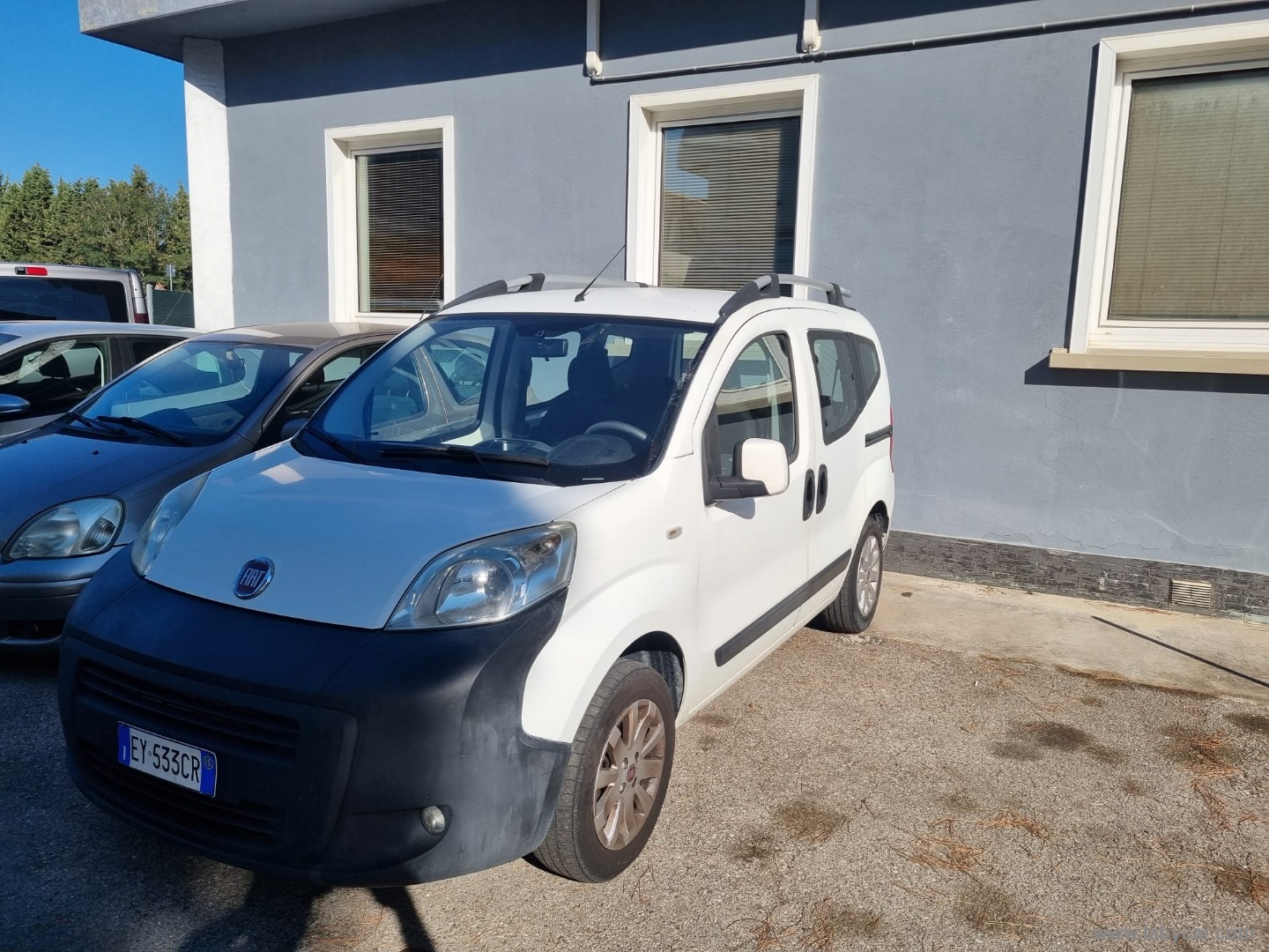 QUBO 1.4 8V 77 CV Dynamic Natural Power - immagine 10