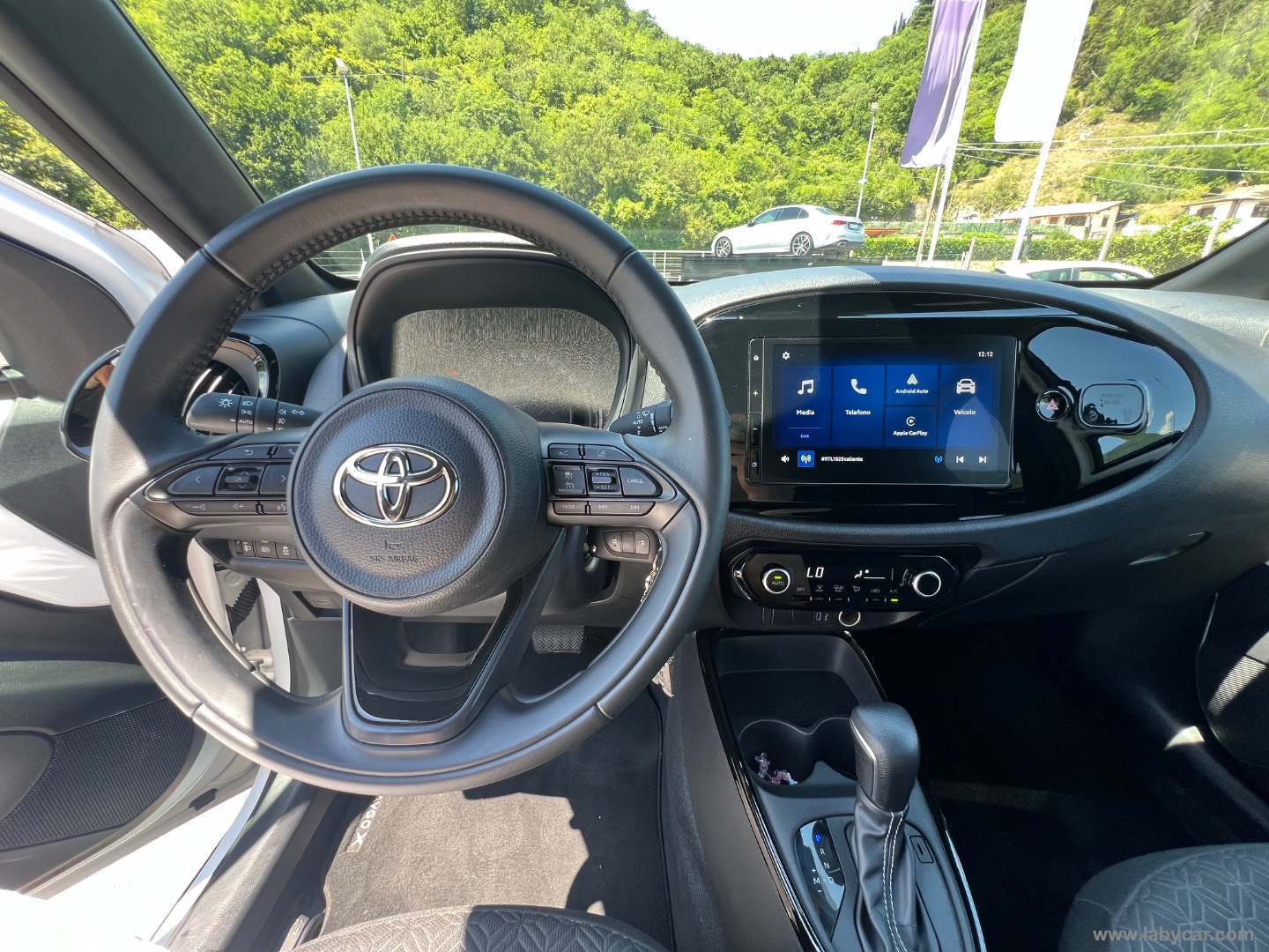 Aygo X 1.0 VVT-i 72 CV 5p. Trend S-CVT - immagine 11