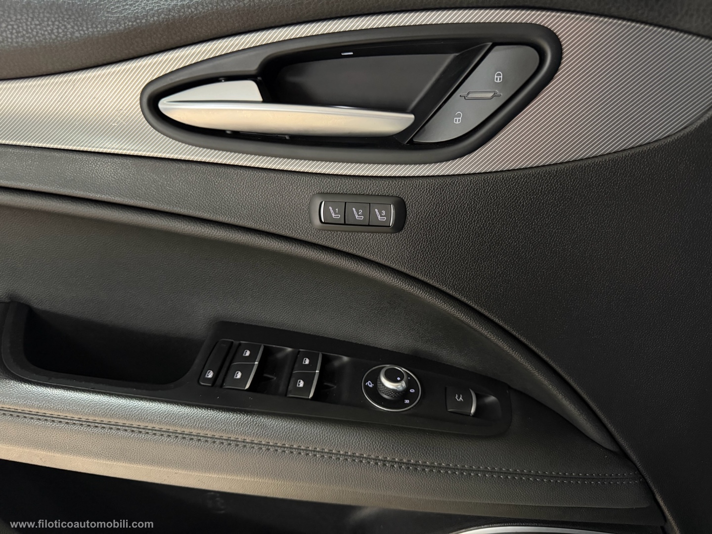 Stelvio 2.2 T.diesel 210CV AT8 Q4 Veloce USATO CERTIFICATO | VELOCE FULL - immagine 11