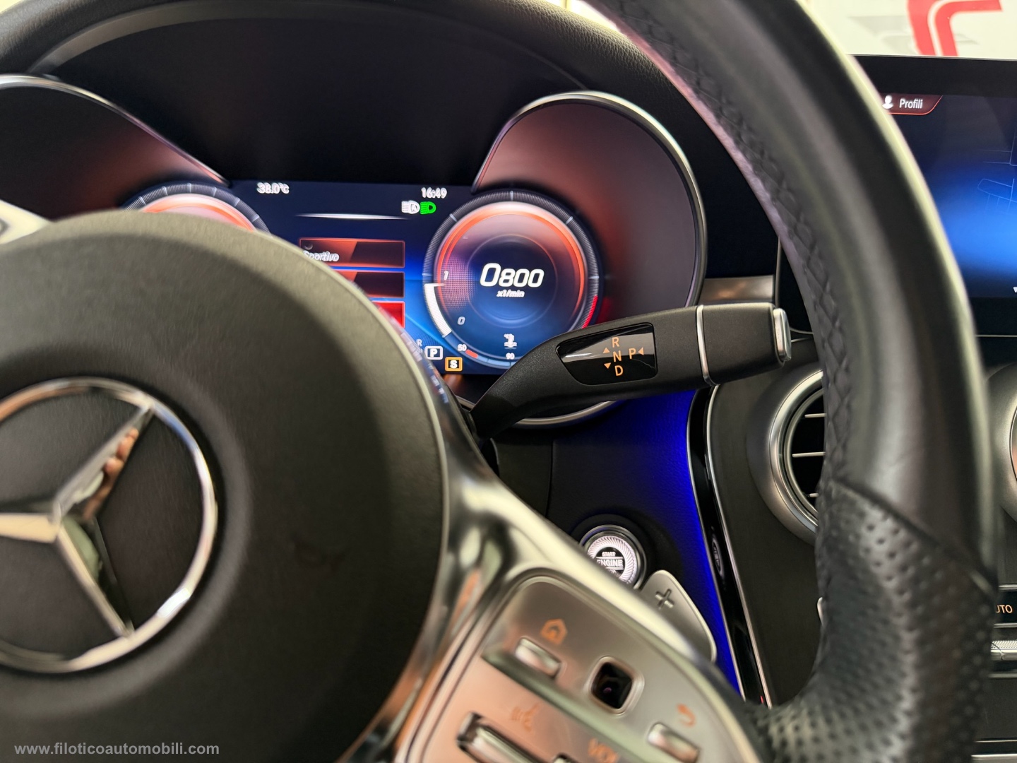 GLC 300 d 4Matic Coupé Premium Plus TETTO APRIBILE- GANCIO TRAINO - LUCI AMBIENT - immagine 11