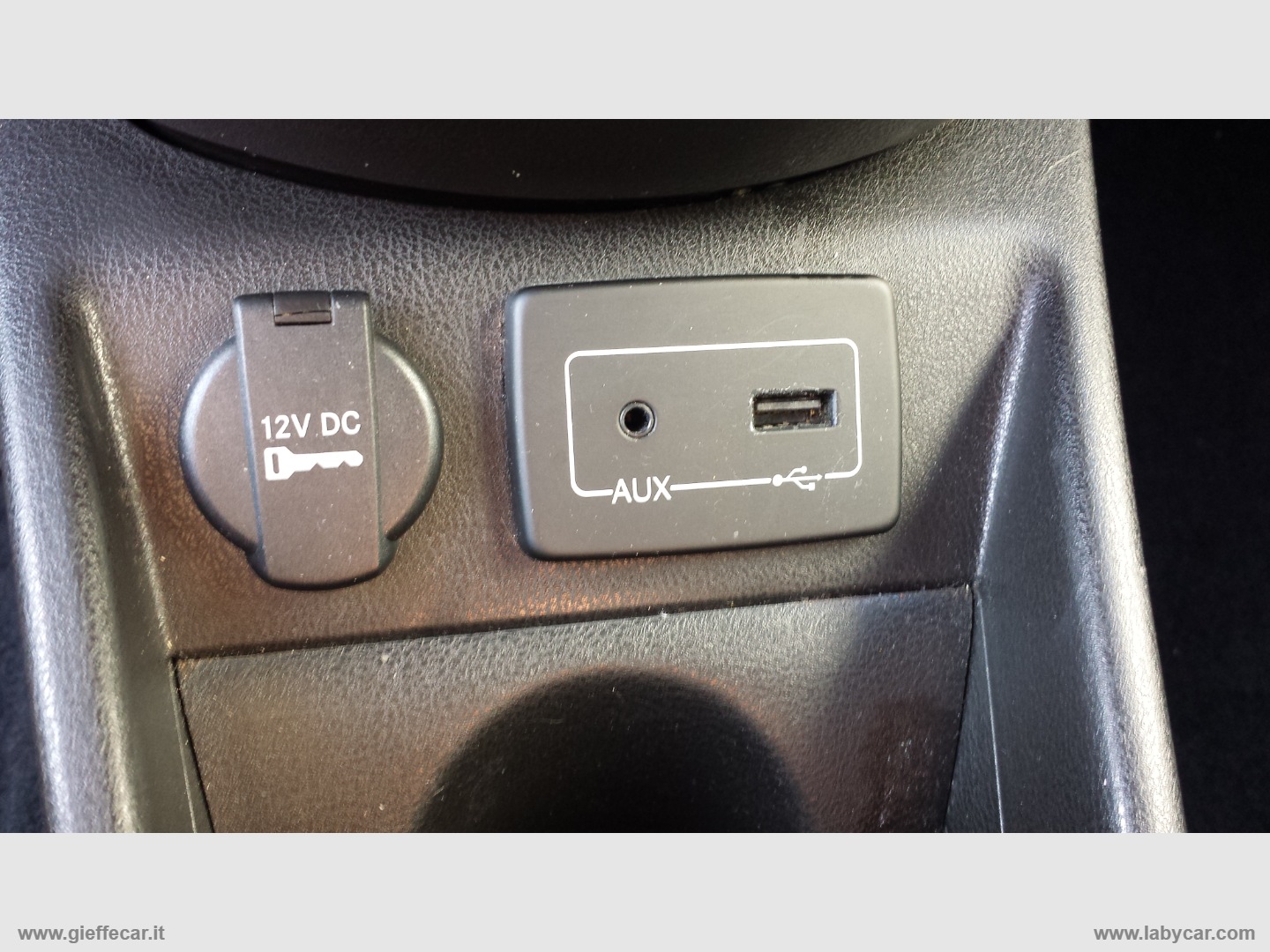 Ypsilon 1.2 69 CV 5p. GPL Ecochic Gold - immagine 11