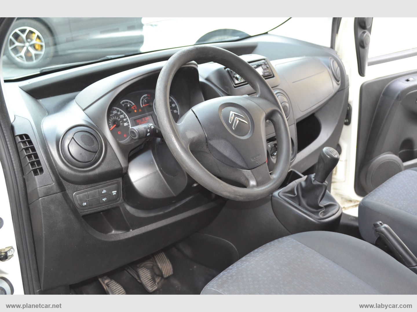 Nemo 1.4 HDi 70CV Furgone - immagine 11