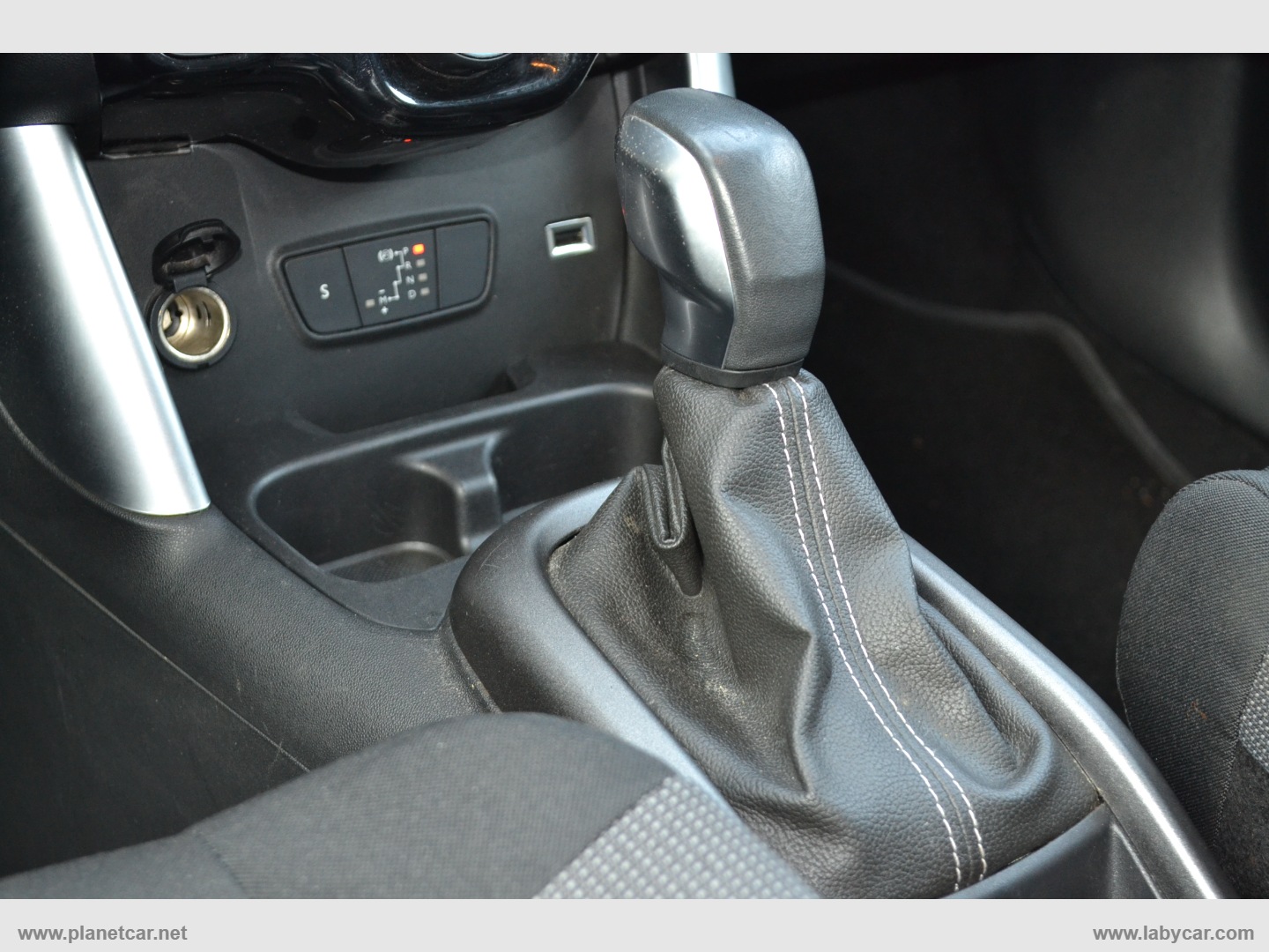 C3 Aircross BlueHDi 120 S&S EAT6 Shine - immagine 11