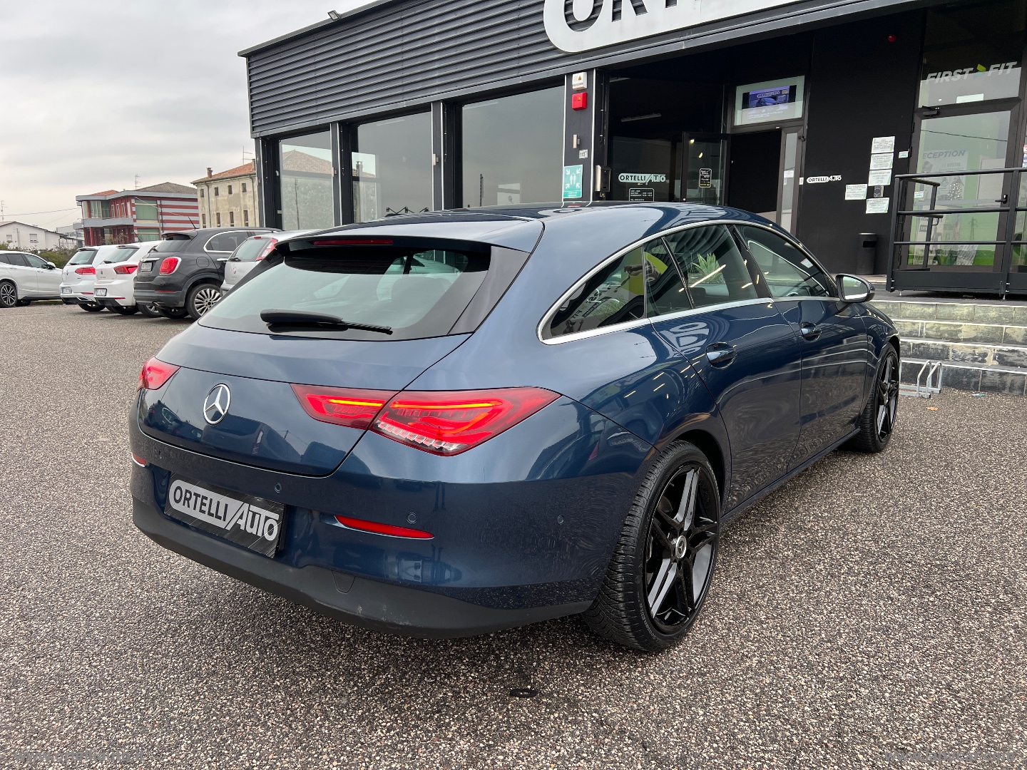 CLA 200 d Aut. Shooting Brake Business IVA DEDUCIBILE - immagine 11