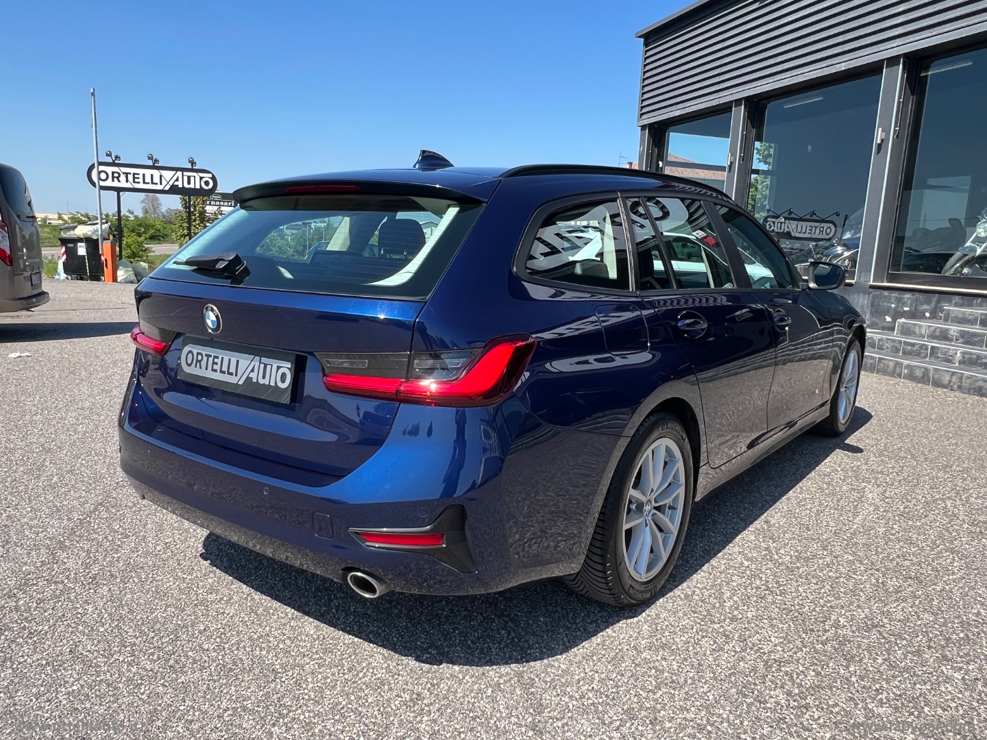 318d Touring Business Advantage aut. - immagine 11
