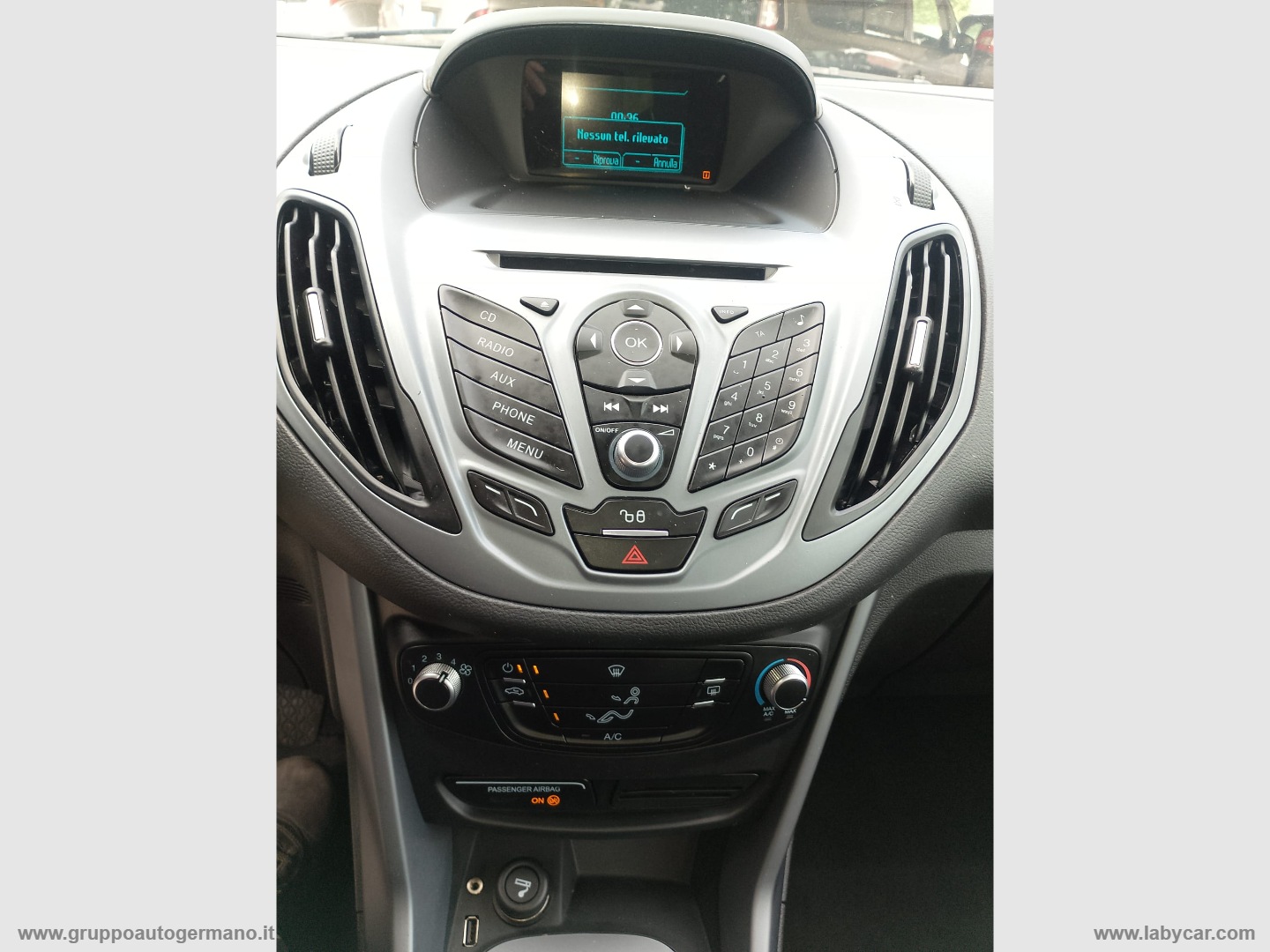B-Max 1.5 TDCi 75 CV Business Titanium - immagine 11