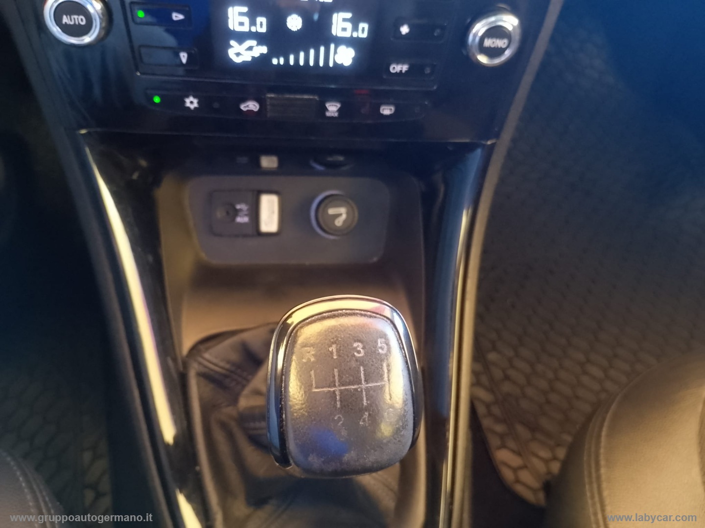 Delta 1.9 MJT Twinturbo DPF S - immagine 11