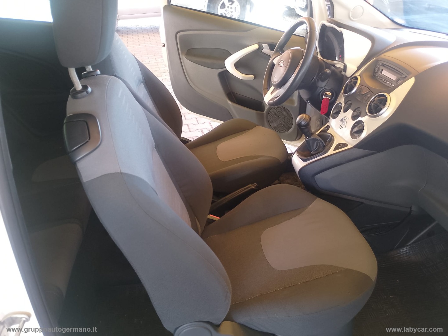Ka+ 1.3 TDCi 75 CV Titanium - immagine 11
