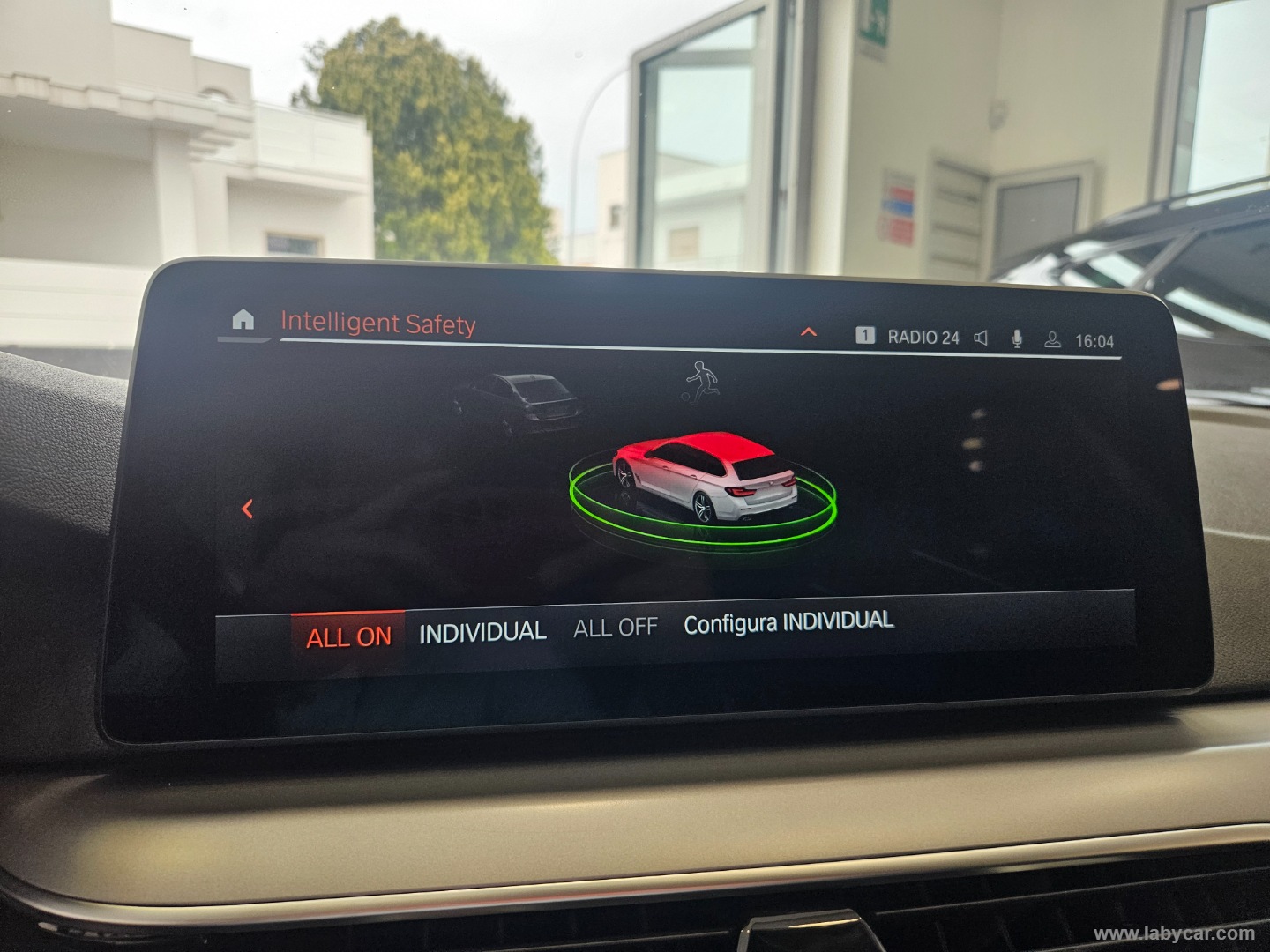 520d 48V Touring Business - immagine 11