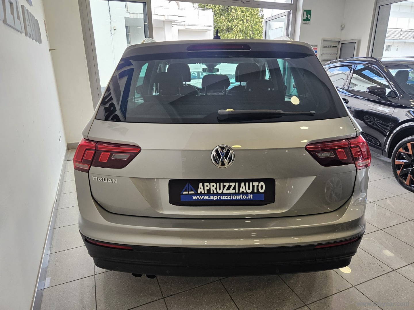 Tiguan 2.0 TDI DSG Business BMT - immagine 11