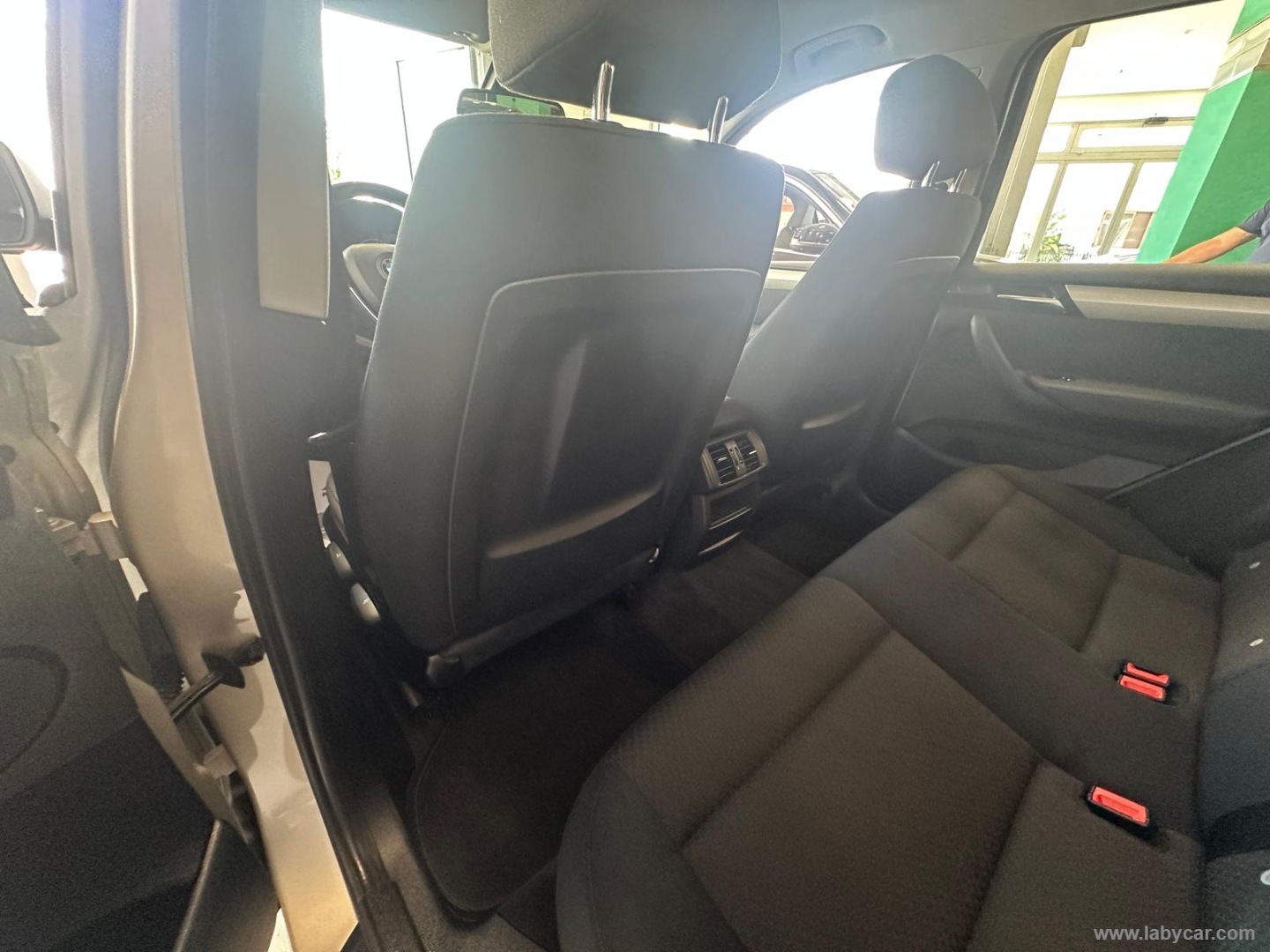 X3 xDrive20d Business aut. - immagine 11