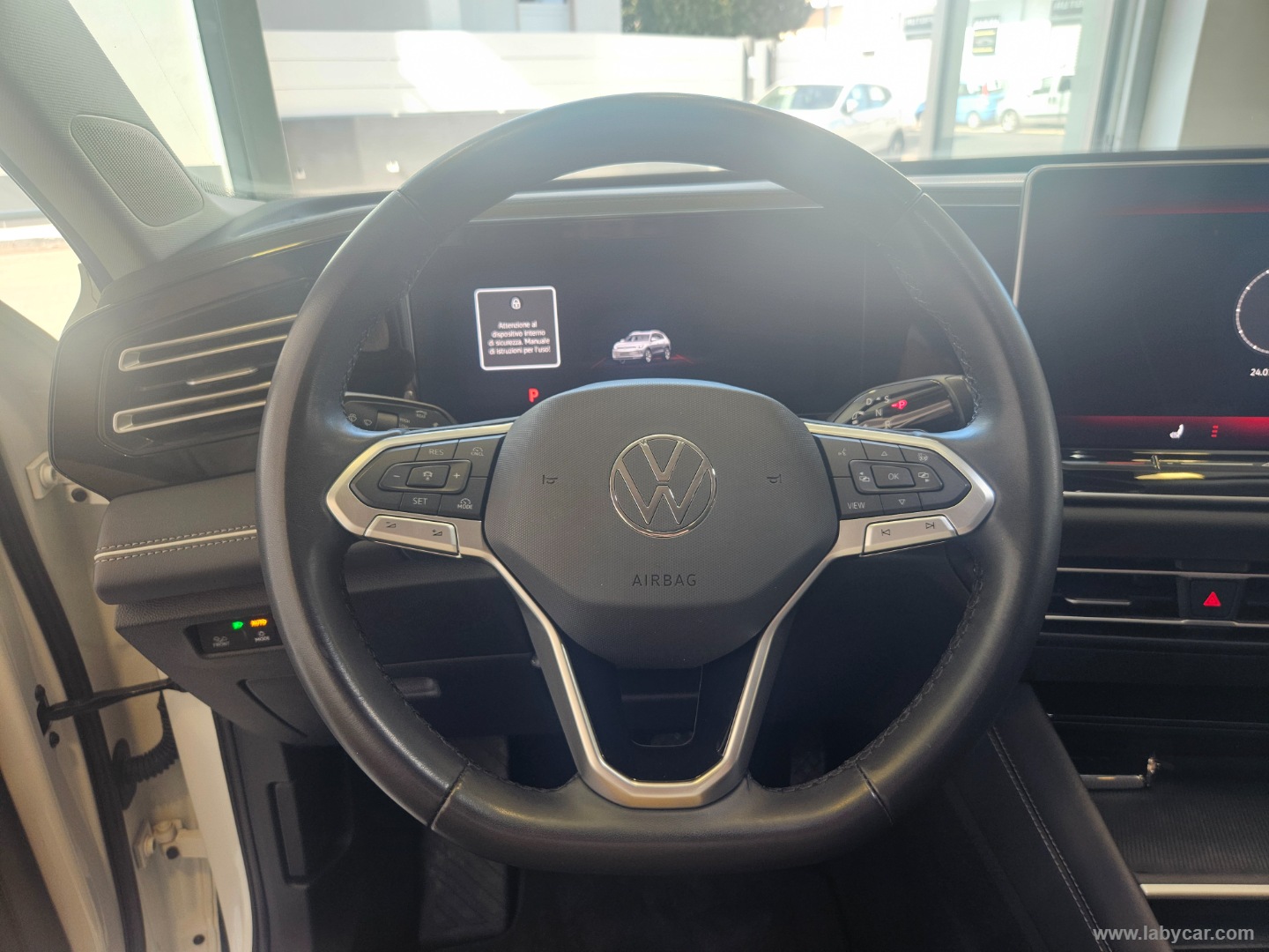 Tiguan 2.0 TDI 150 CV DSG Elegance - immagine 11