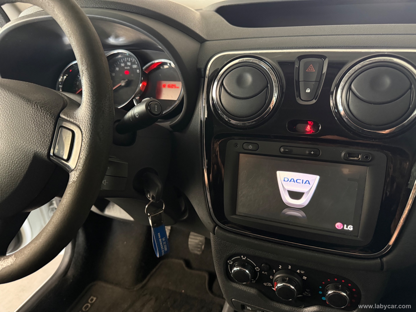 Dokker 1.6 8V 100 CV S&S La Gaz. dello Sport - immagine 11