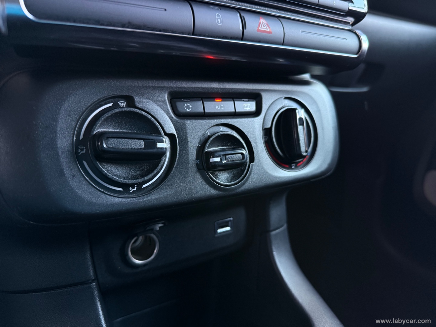 C3 BlueHDi 100 S&S Van Live 2 POSTI - immagine 11