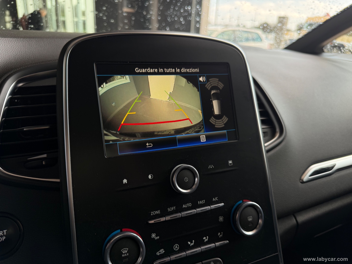 Scénic Blue dCi 120 CV Business - immagine 11