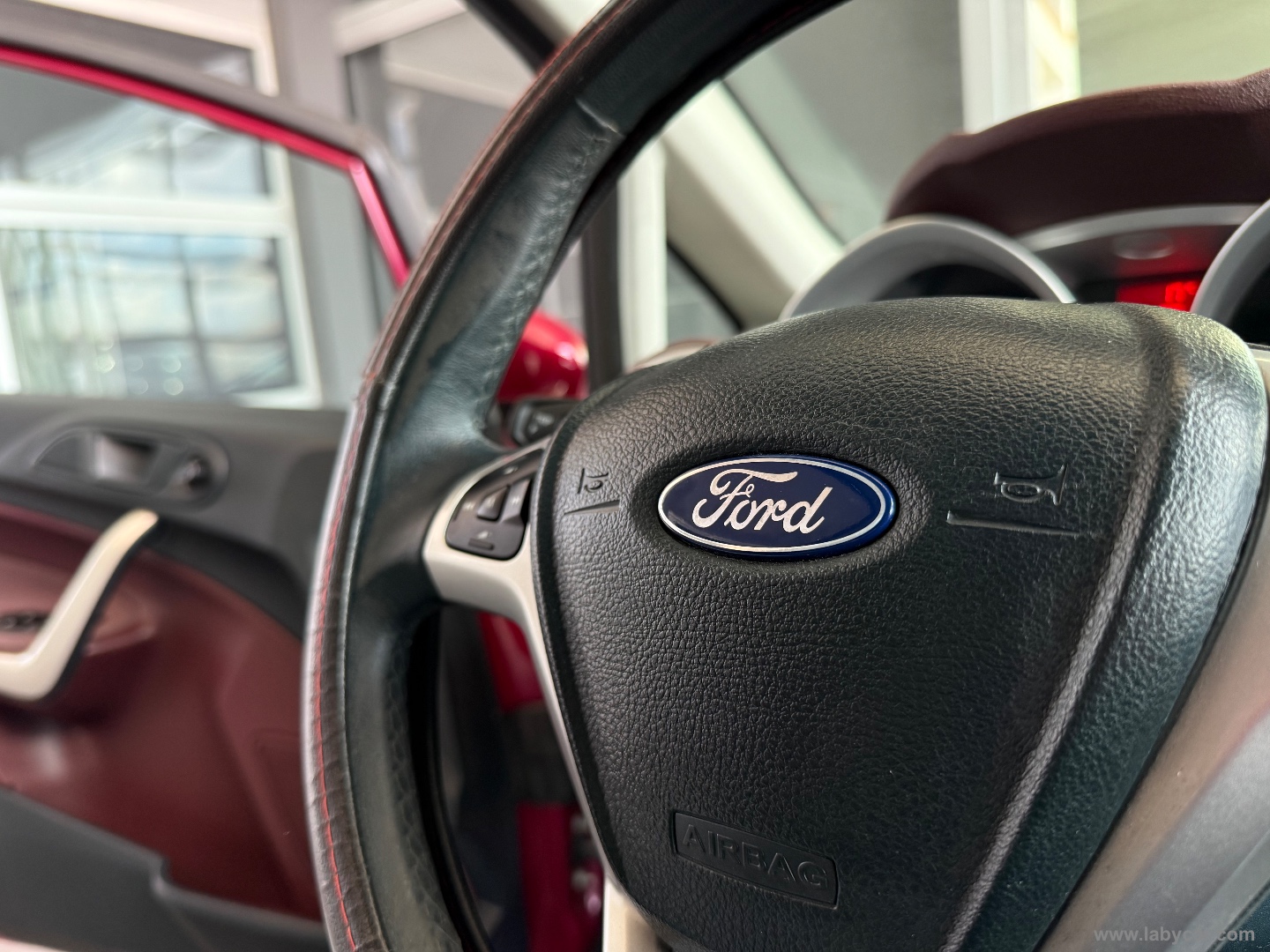 Fiesta 1.4 5p. Bz.- GPL Titanium - immagine 11