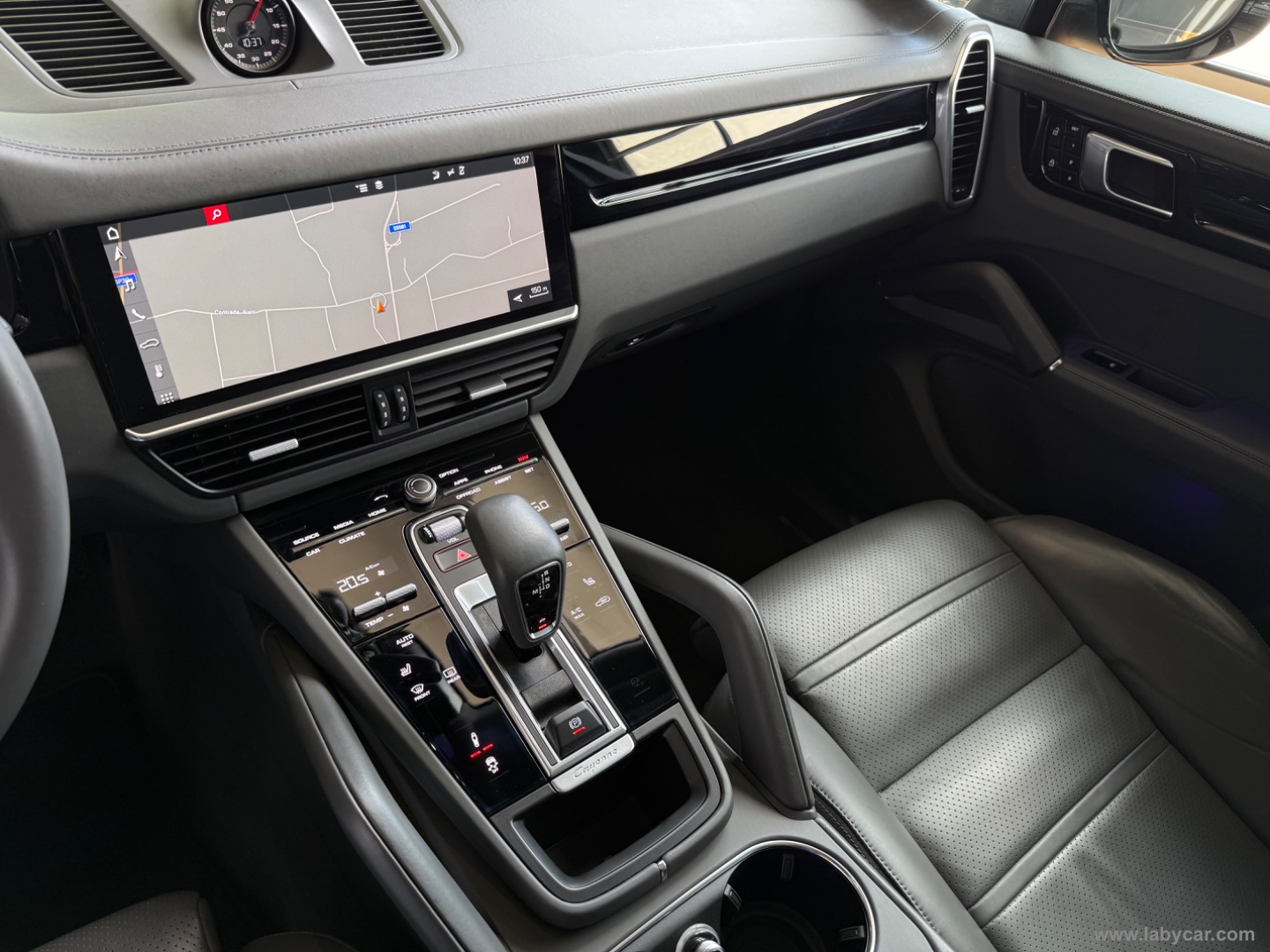 Cayenne Coupè 3.0 V6 - immagine 11