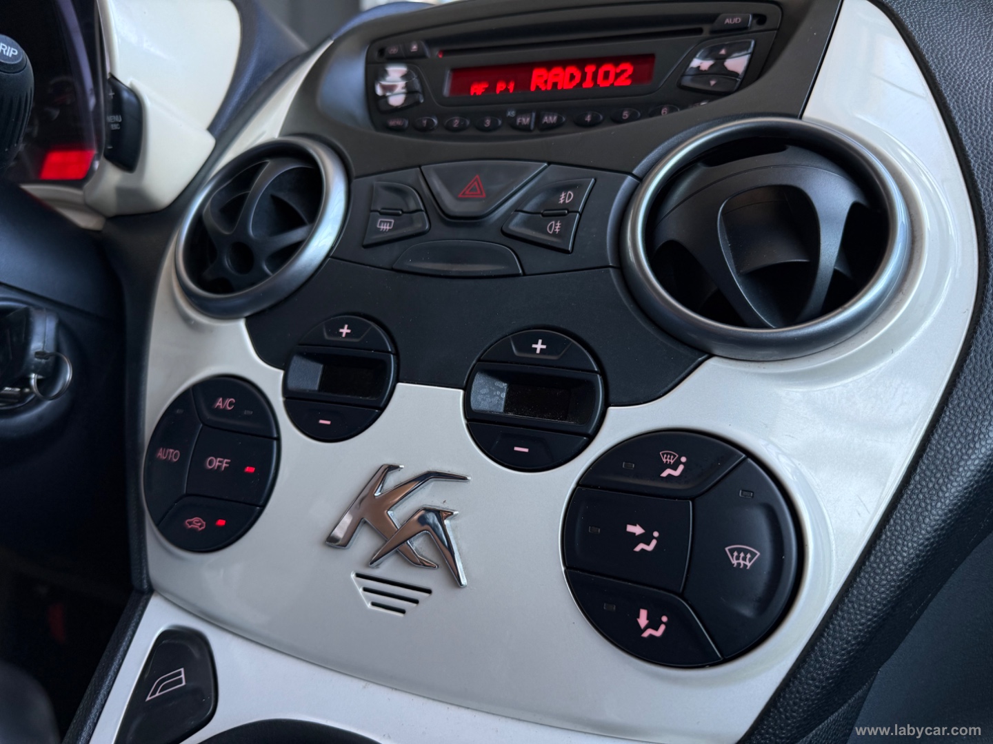 Ka 1.2 8V 69 CV Titanium - immagine 11