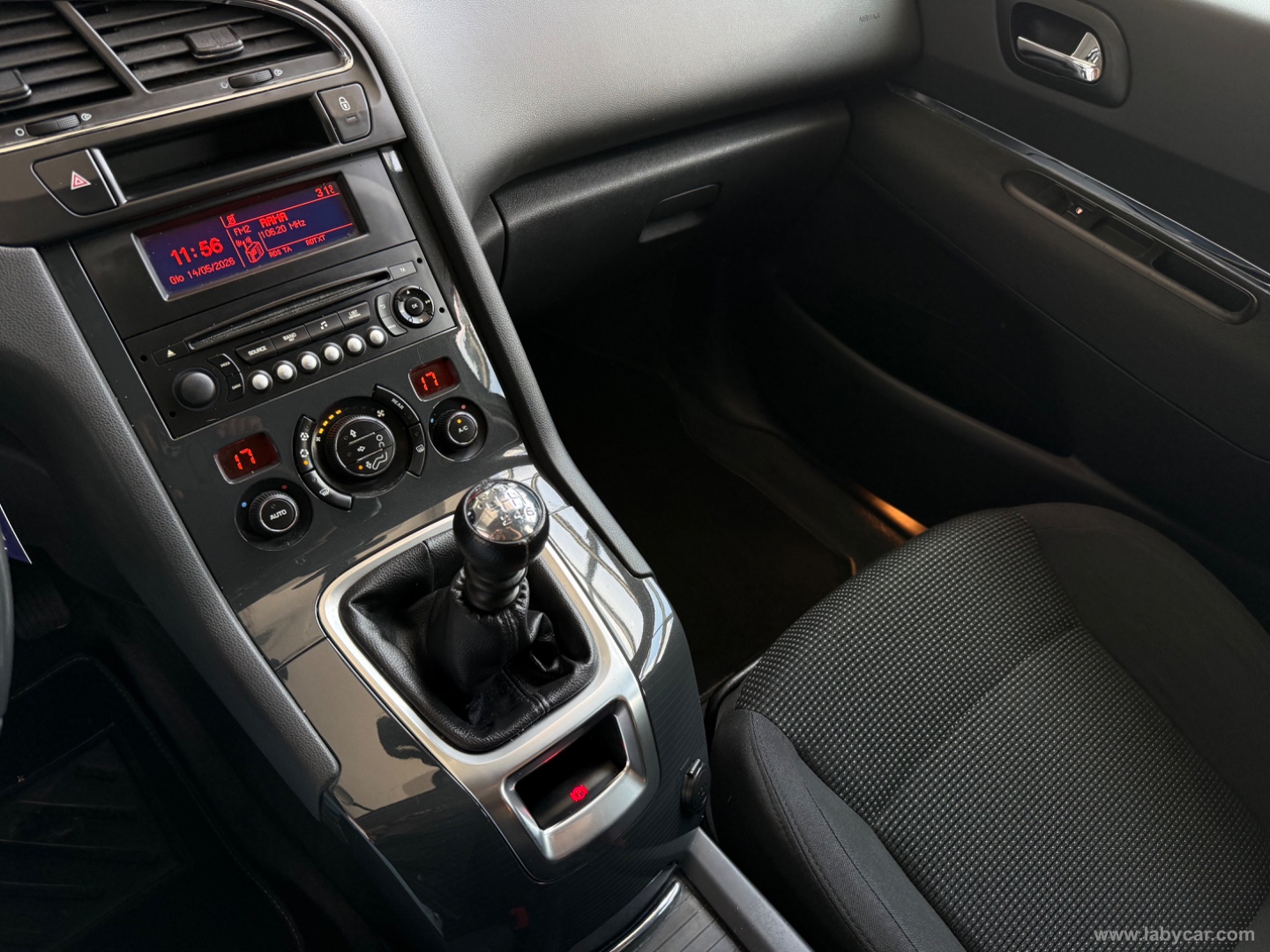 5008 1.6 HDi 115 CV Active - immagine 11