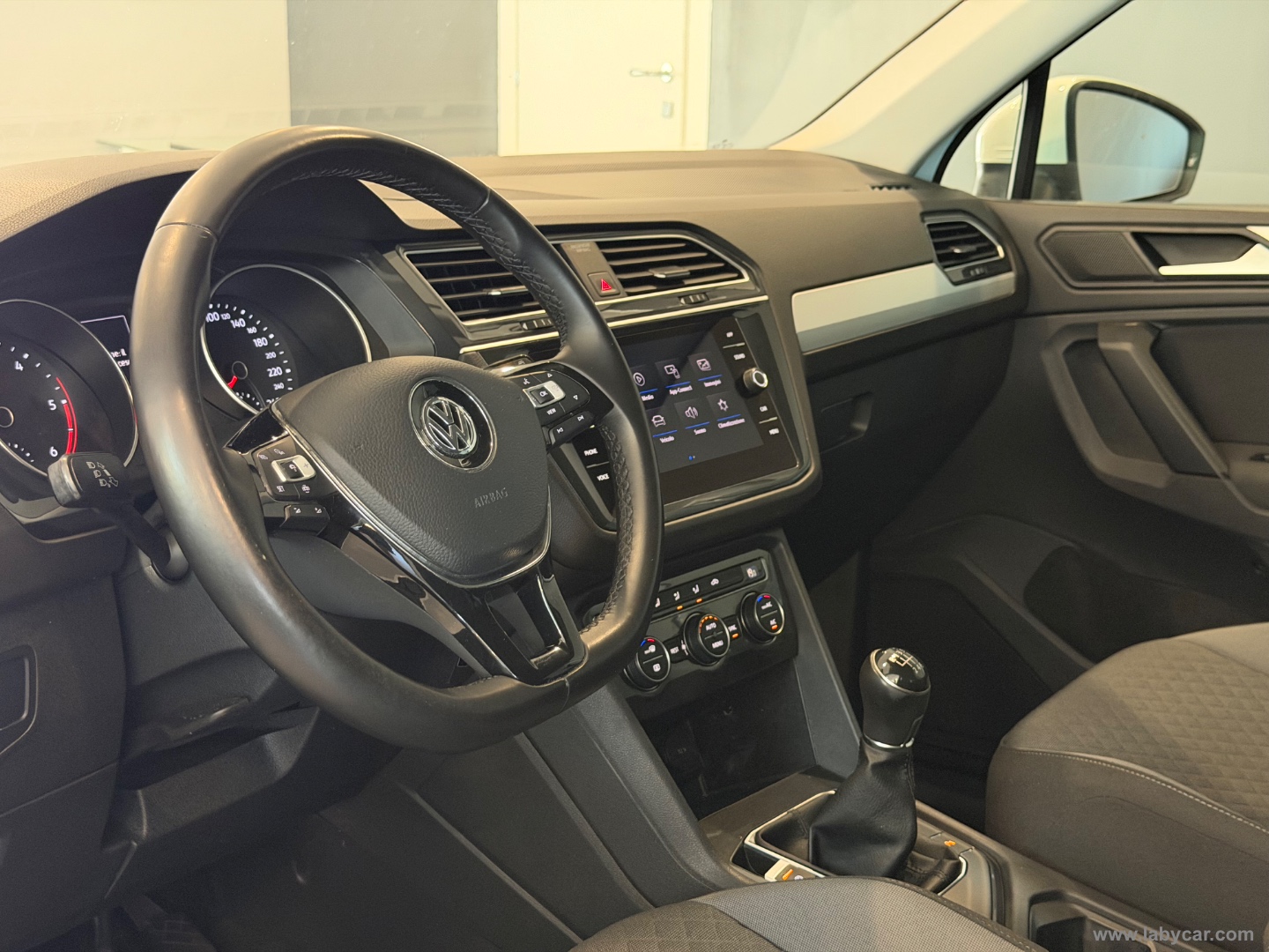 Tiguan 1.6 TDI Business BMT - immagine 11
