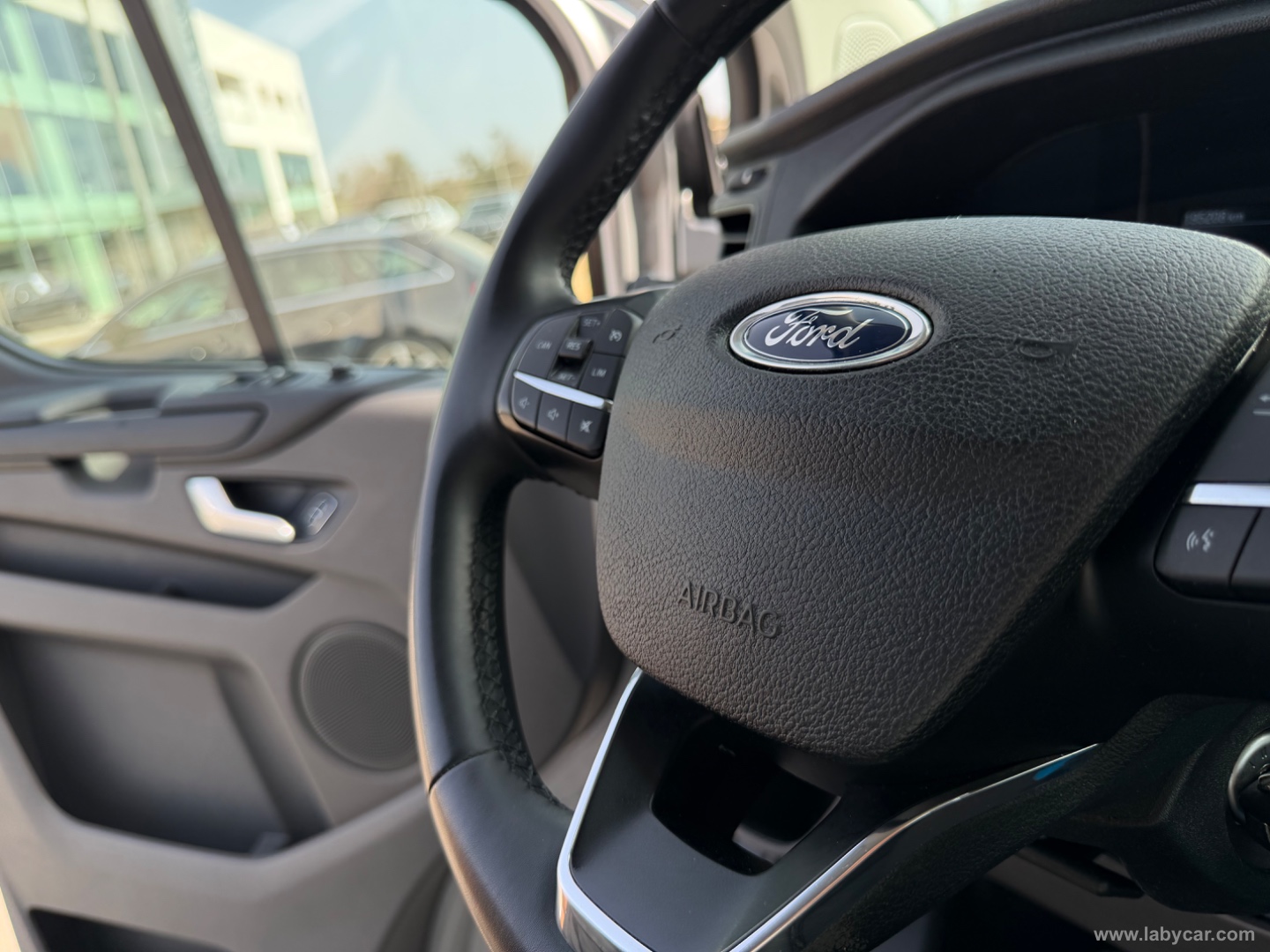 Tran.Cust. 320 2.0 TDCi 130 PC-TN Nugget - immagine 11