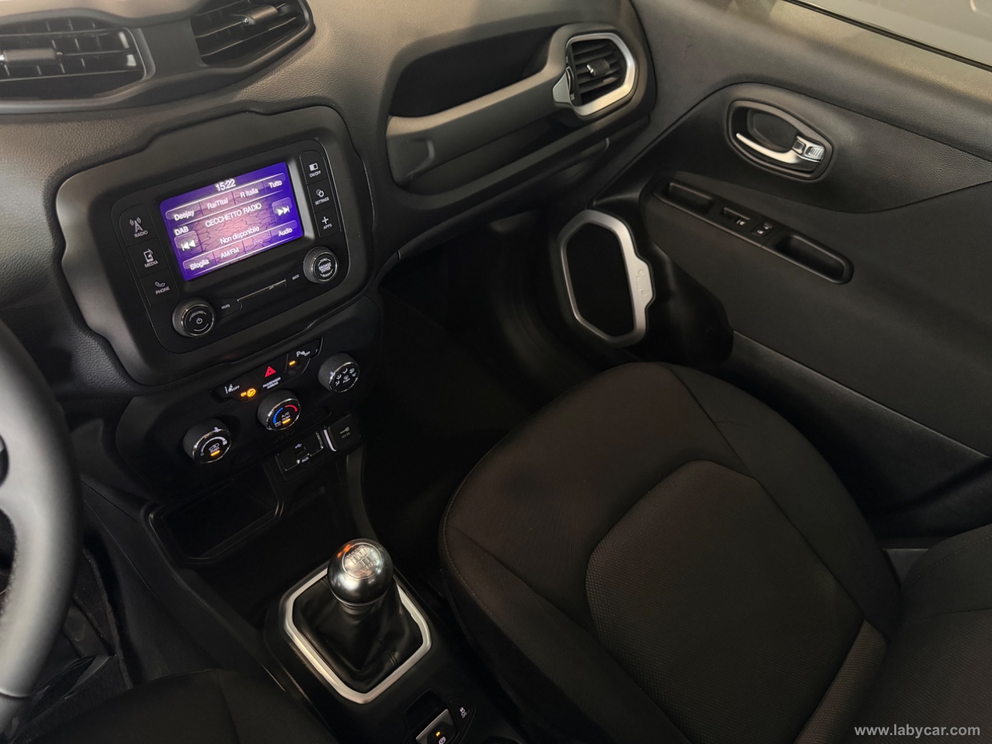 Renegade 1.6 Mjt 130CV Longitude - immagine 11