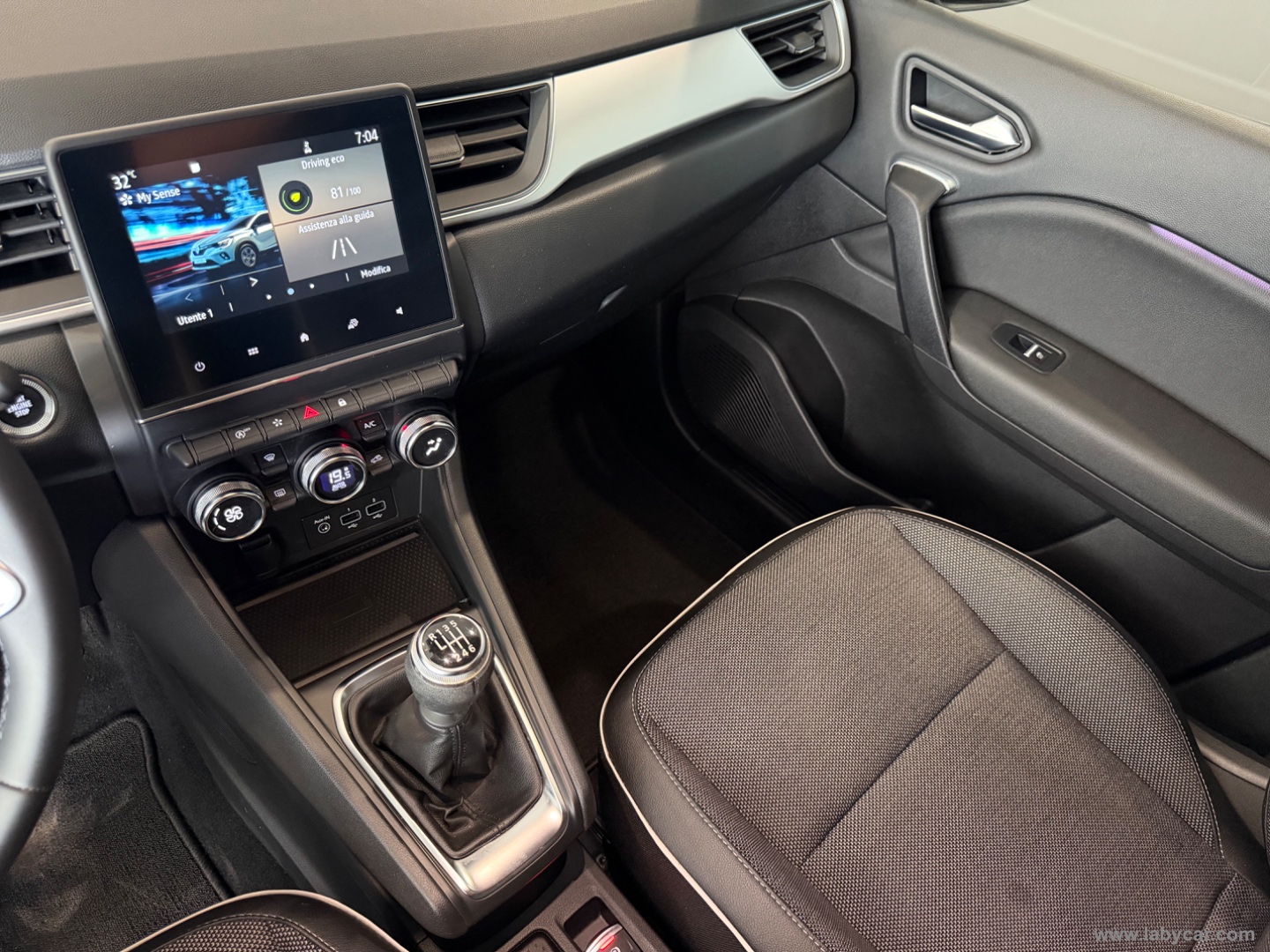 Captur TCe 12V 90 CV Zen - immagine 11