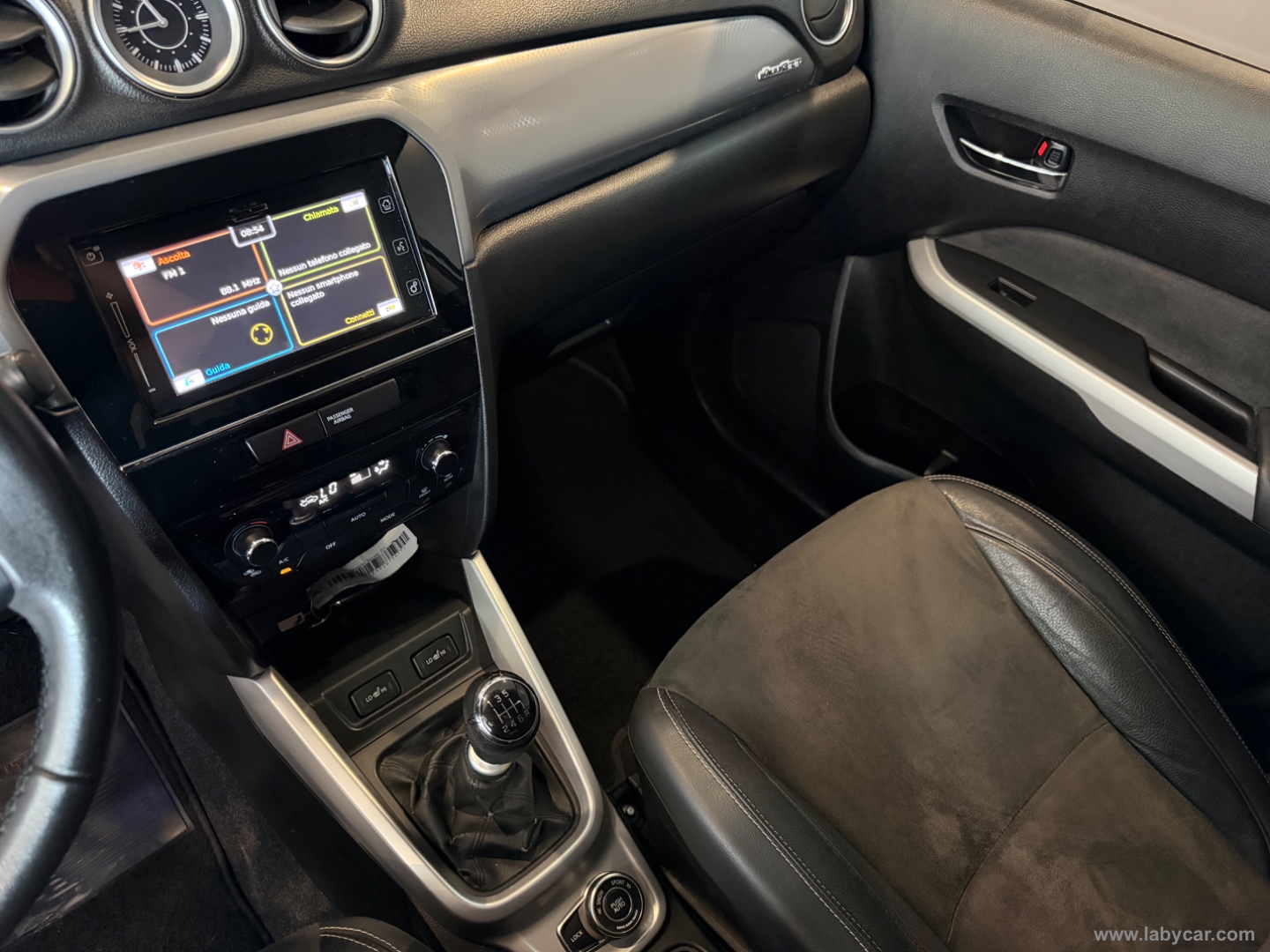 Vitara 1.6 DDiS 4WD All Grip V-Top - immagine 11