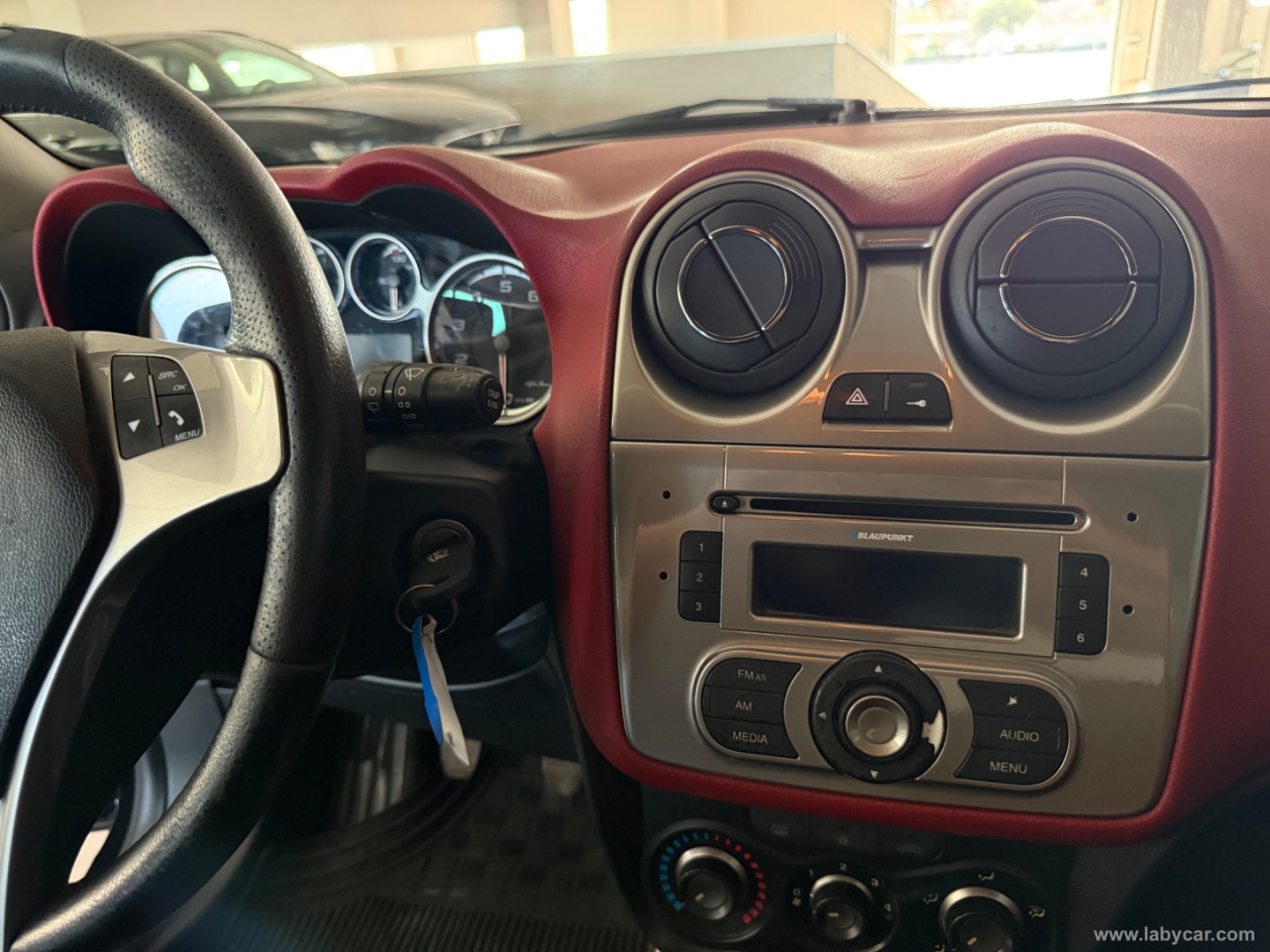 MiTo 1.4 78 CV Distinctive Sport Pack - immagine 11