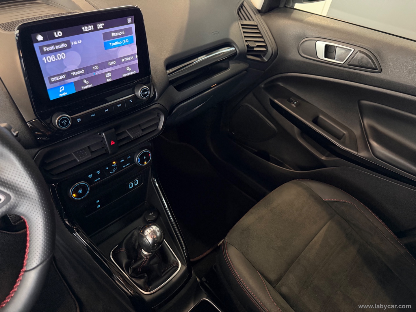 EcoSport 1.0 EcoBoost 125 CV S&S ST-Line - immagine 11