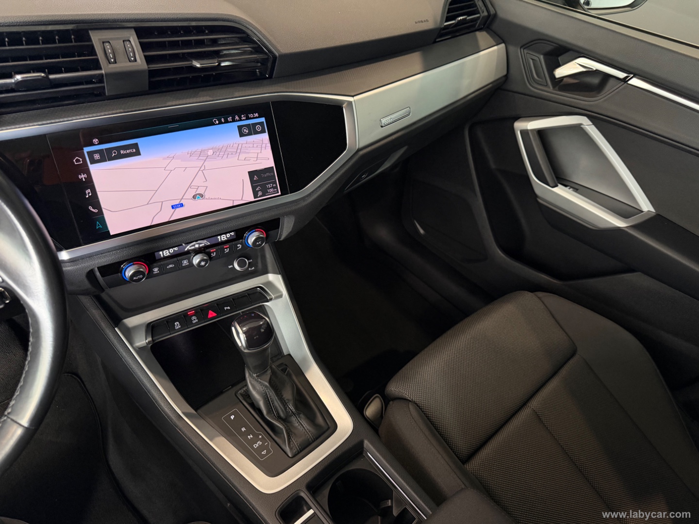 Q3 35 TDI S tronic Business Advanced - immagine 11