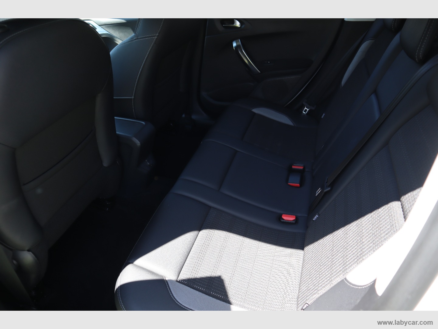 2008 1.6 e-HDi 92 CV S&S Allure - immagine 11