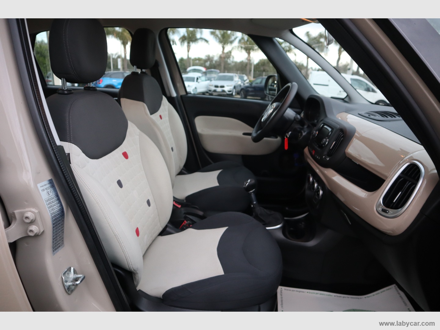500L 1.3 MJT 95 CV Business - immagine 11