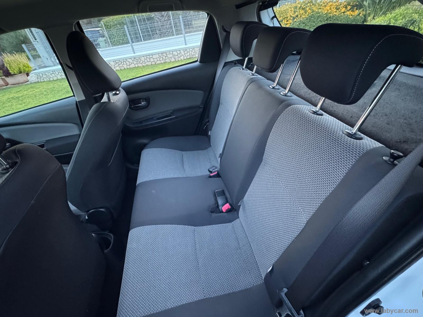 Yaris 1.5 Hybrid 5p. Active - immagine 11