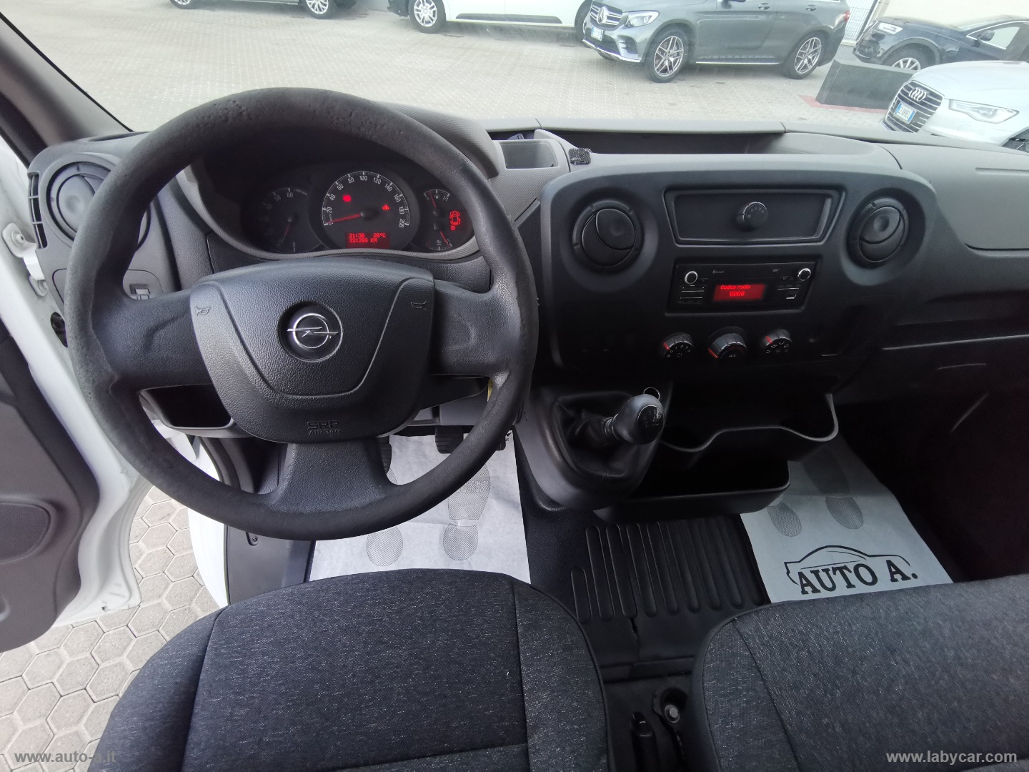 MOVANO 2.3 BITURBO 145 CV S&S COMBI 9 POSTI - immagine 11