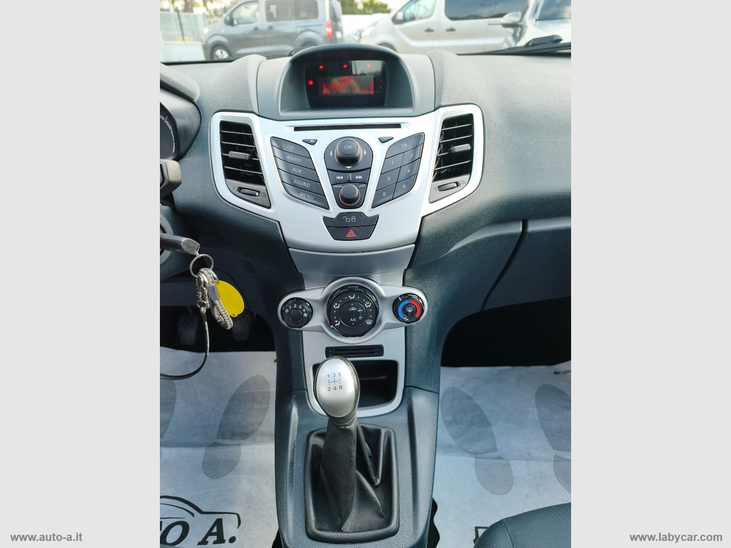 Fiesta 1.4 TDCi 70 CV 5p. Titanium - immagine 11