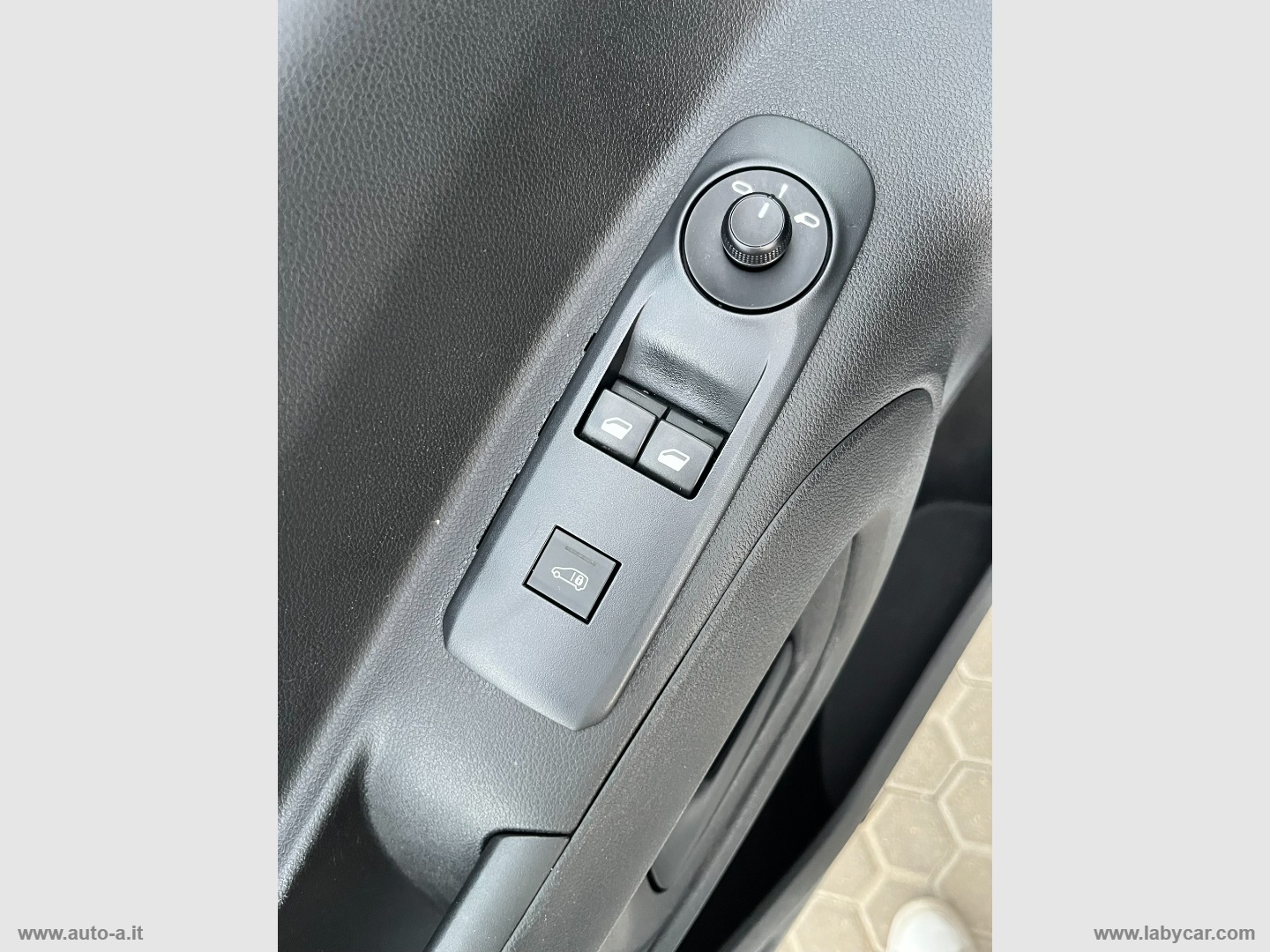 Combo Cargo 1.5 D 100 S&S 3 POSTI. - immagine 11
