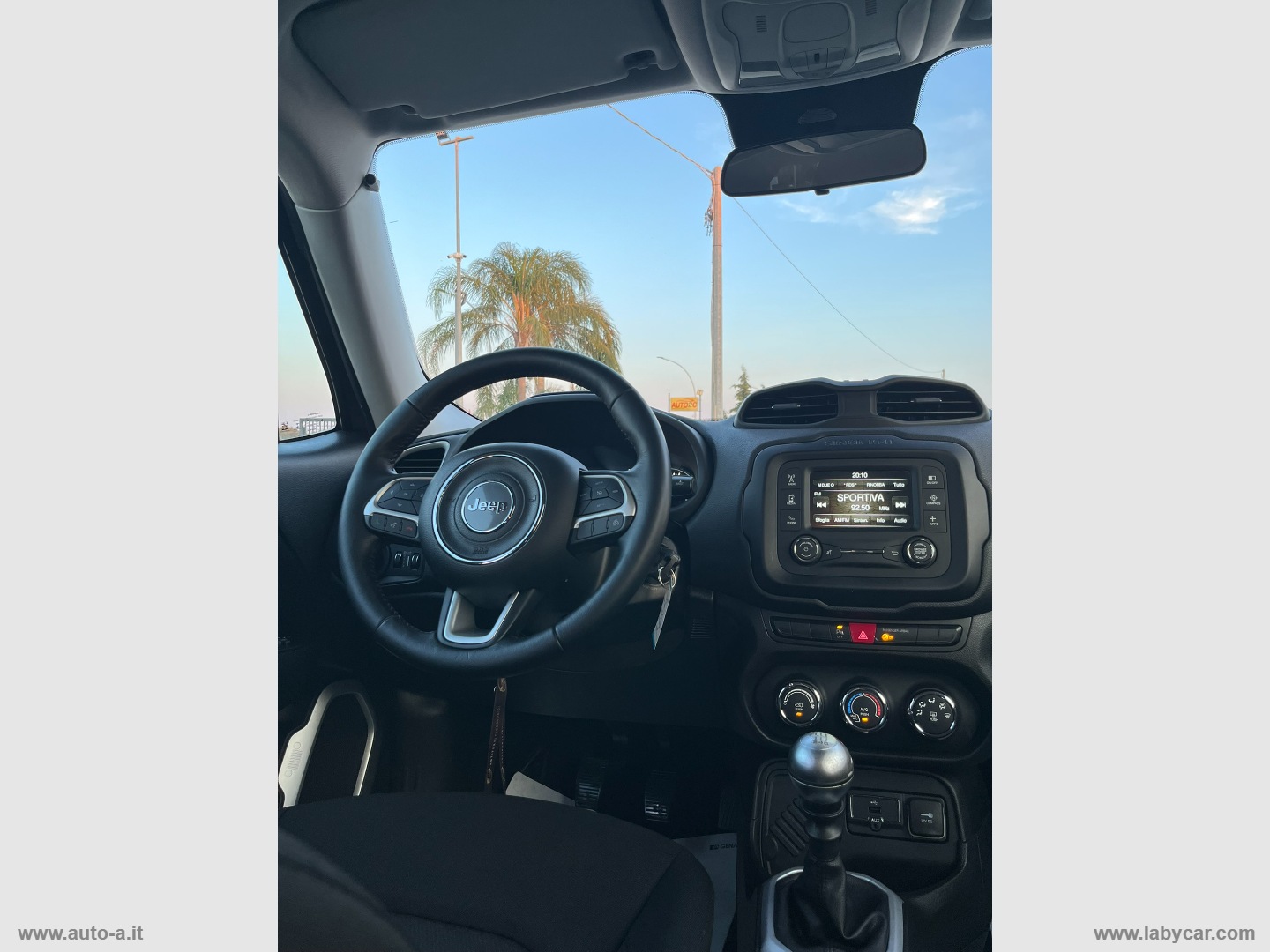 Renegade 1.6 Mjt 120CV Longitude - immagine 11
