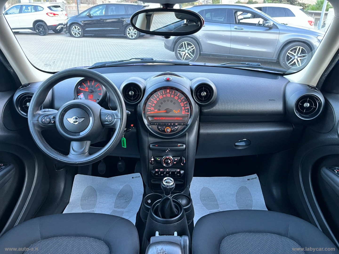 Mini Cooper D Business Countryman ALL4 - immagine 11