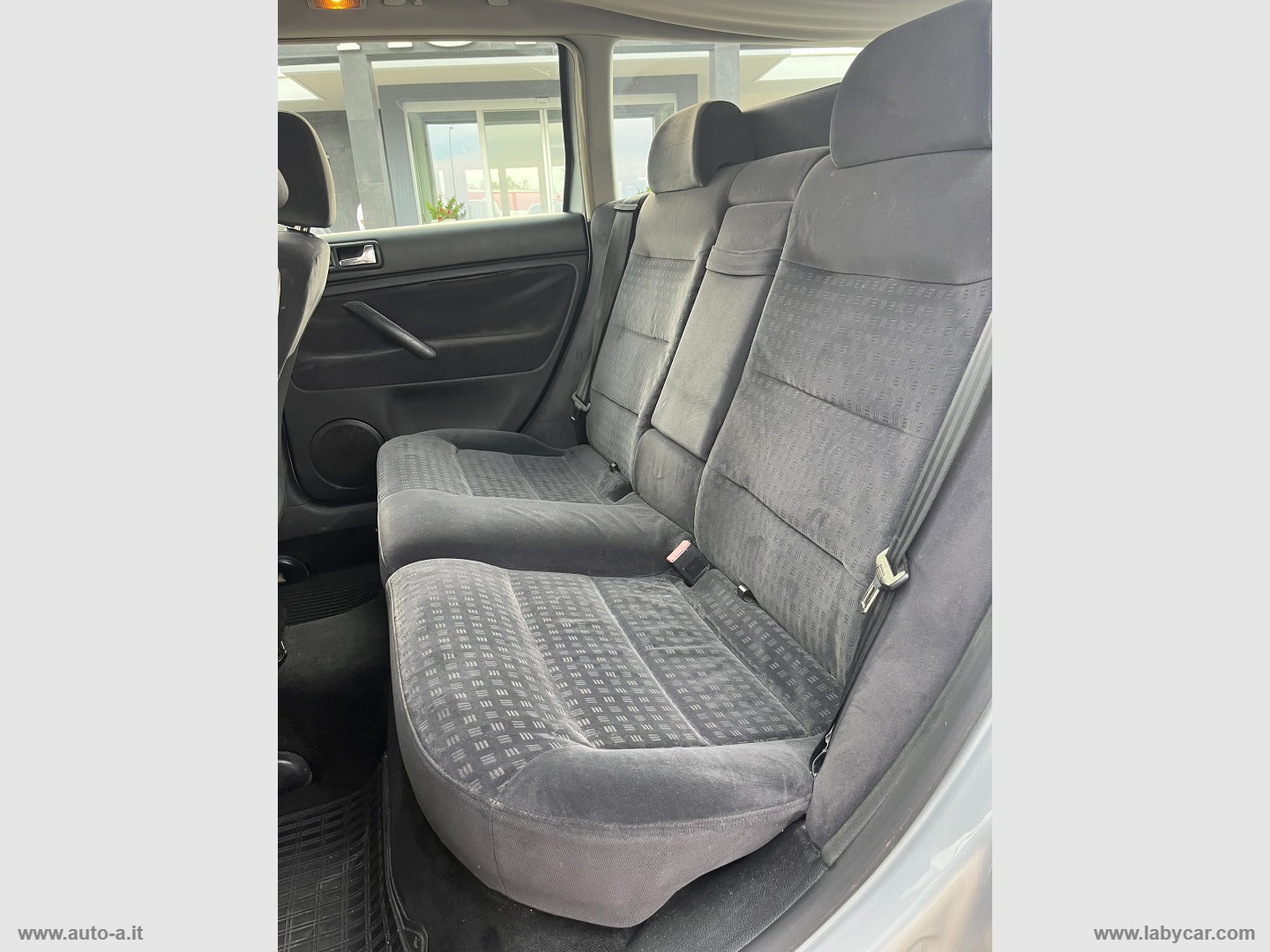 Passat 1.9 TDI 101CV Variant - immagine 11
