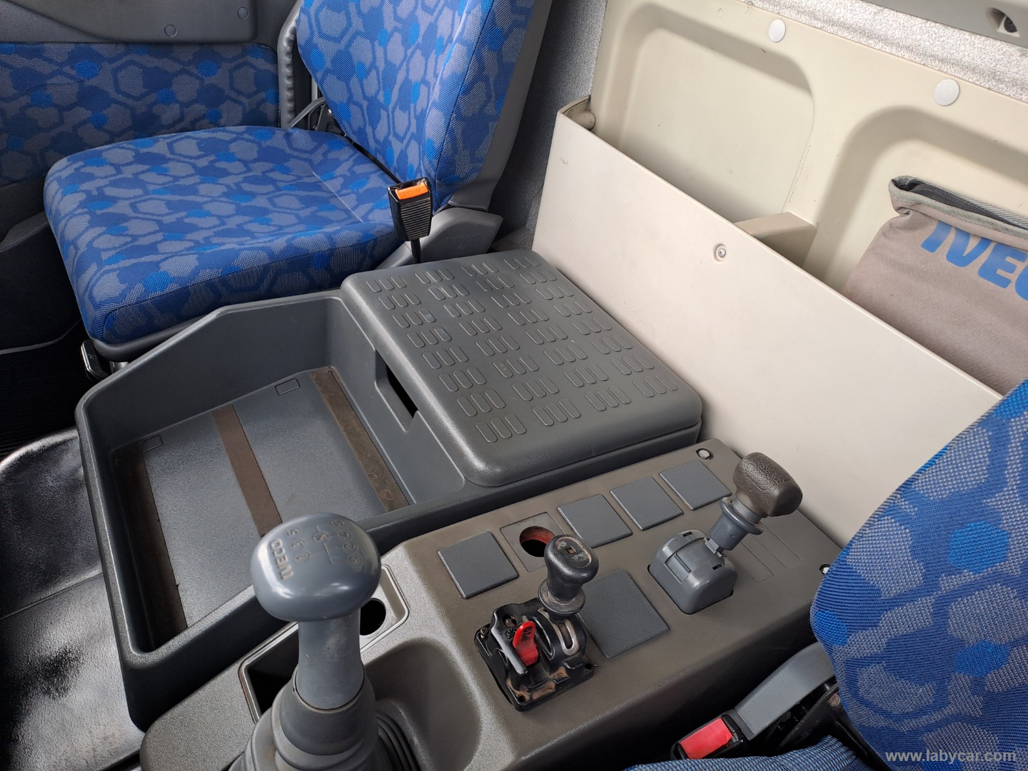 EUROCARGO ML 80E17 GRU E RIBALTABILE TRILATERALE BENELLI - immagine 11