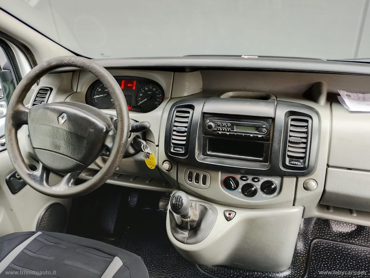 Trafic T27 2.0 dCi/115 PC-TN Furgone Ice - immagine 11